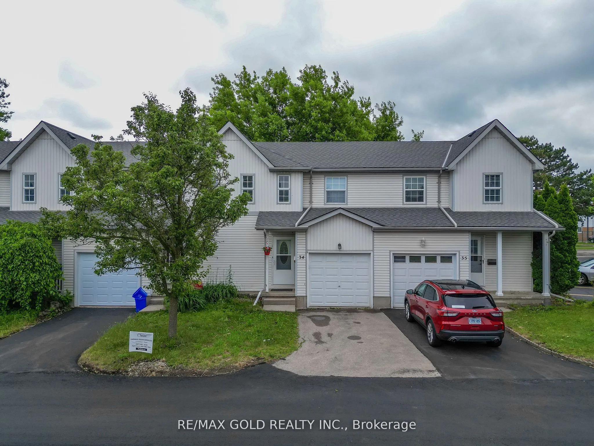 90 Mooregate Crescent, #34