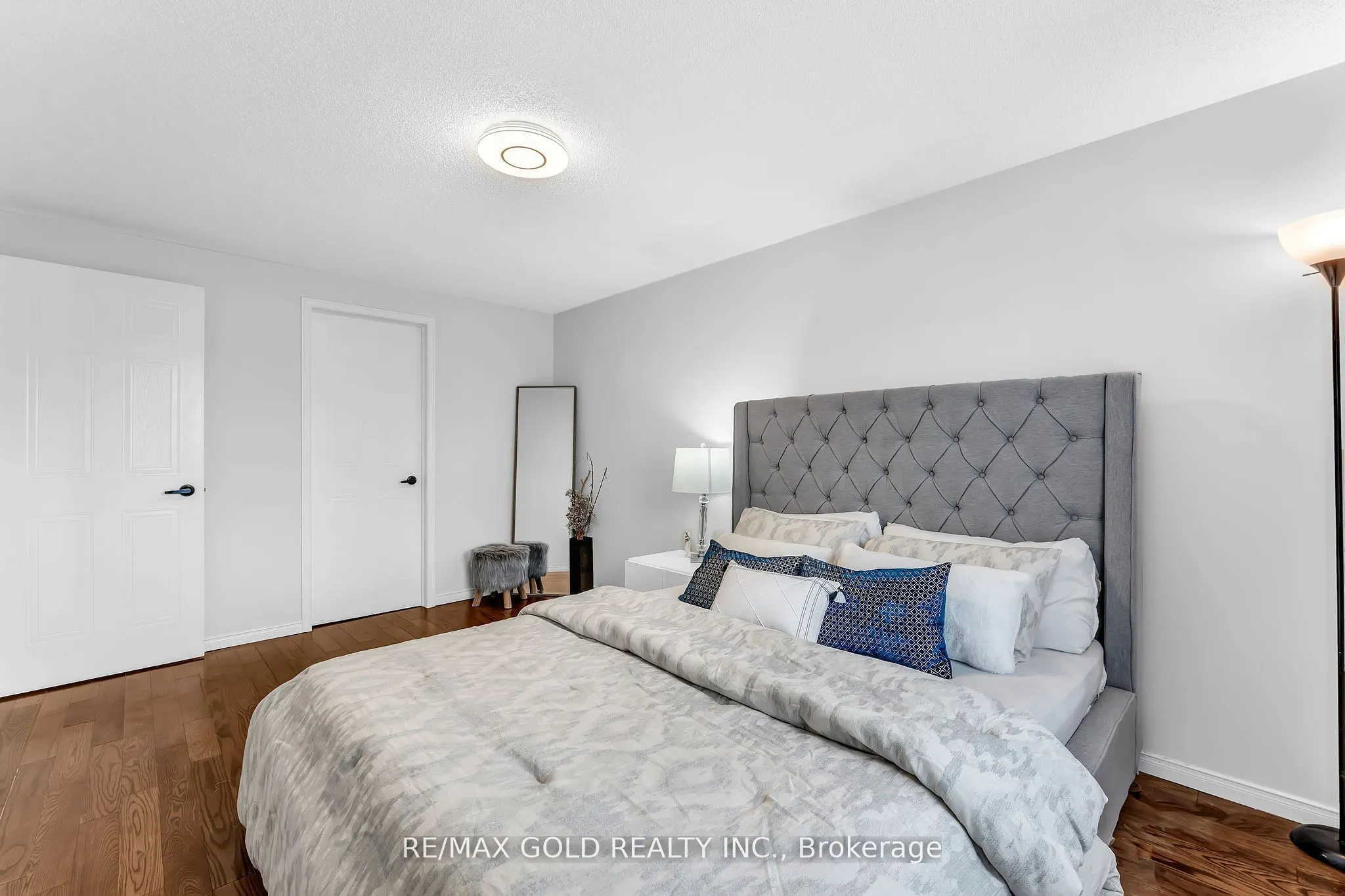 90 Mooregate Crescent, #34