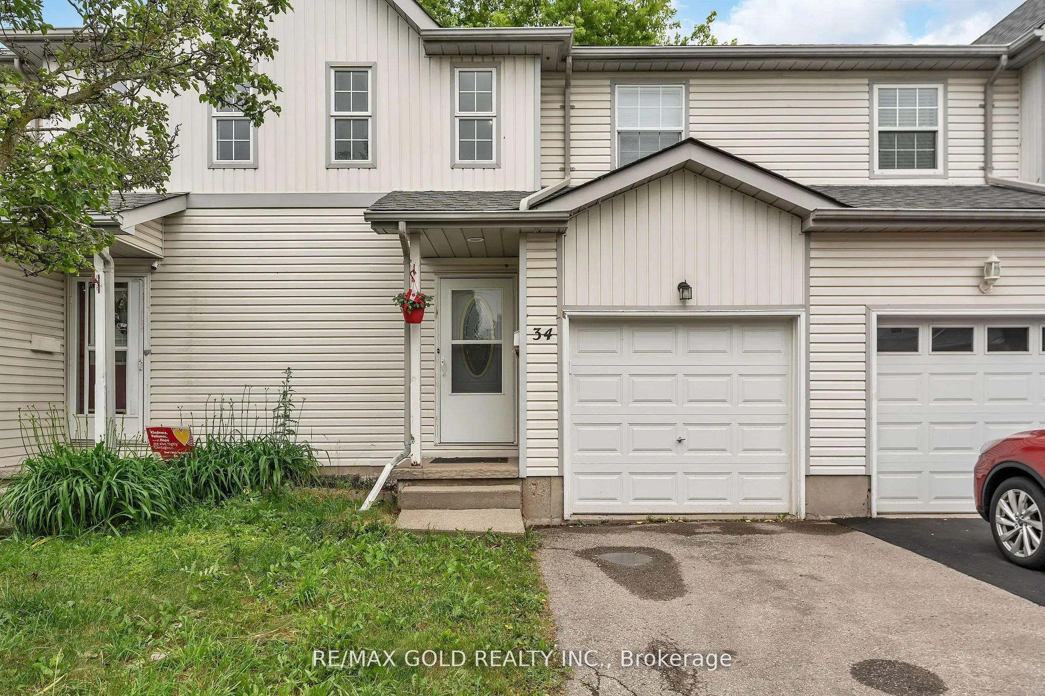 90 Mooregate Crescent, #34