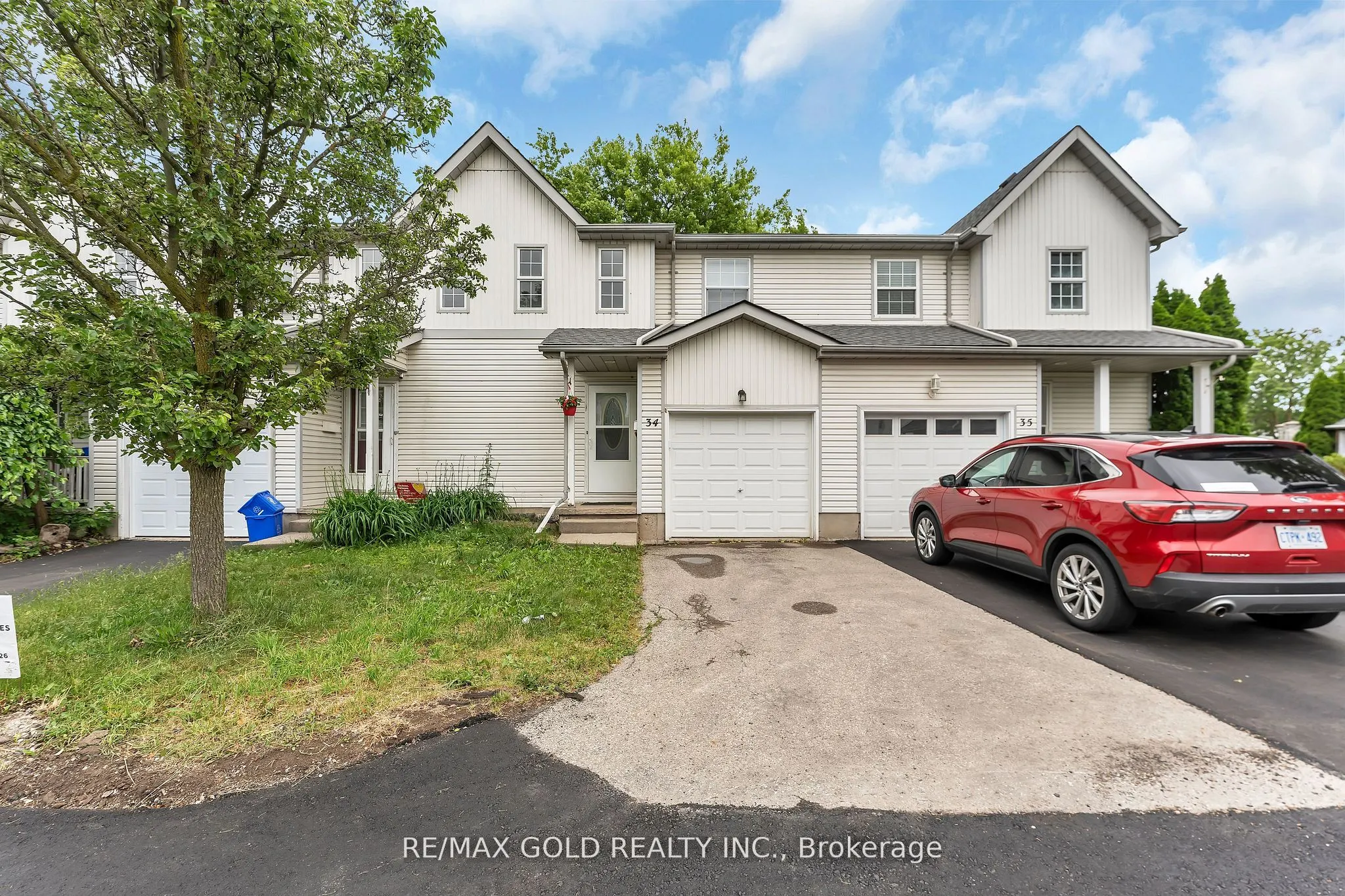 90 Mooregate Crescent, #34