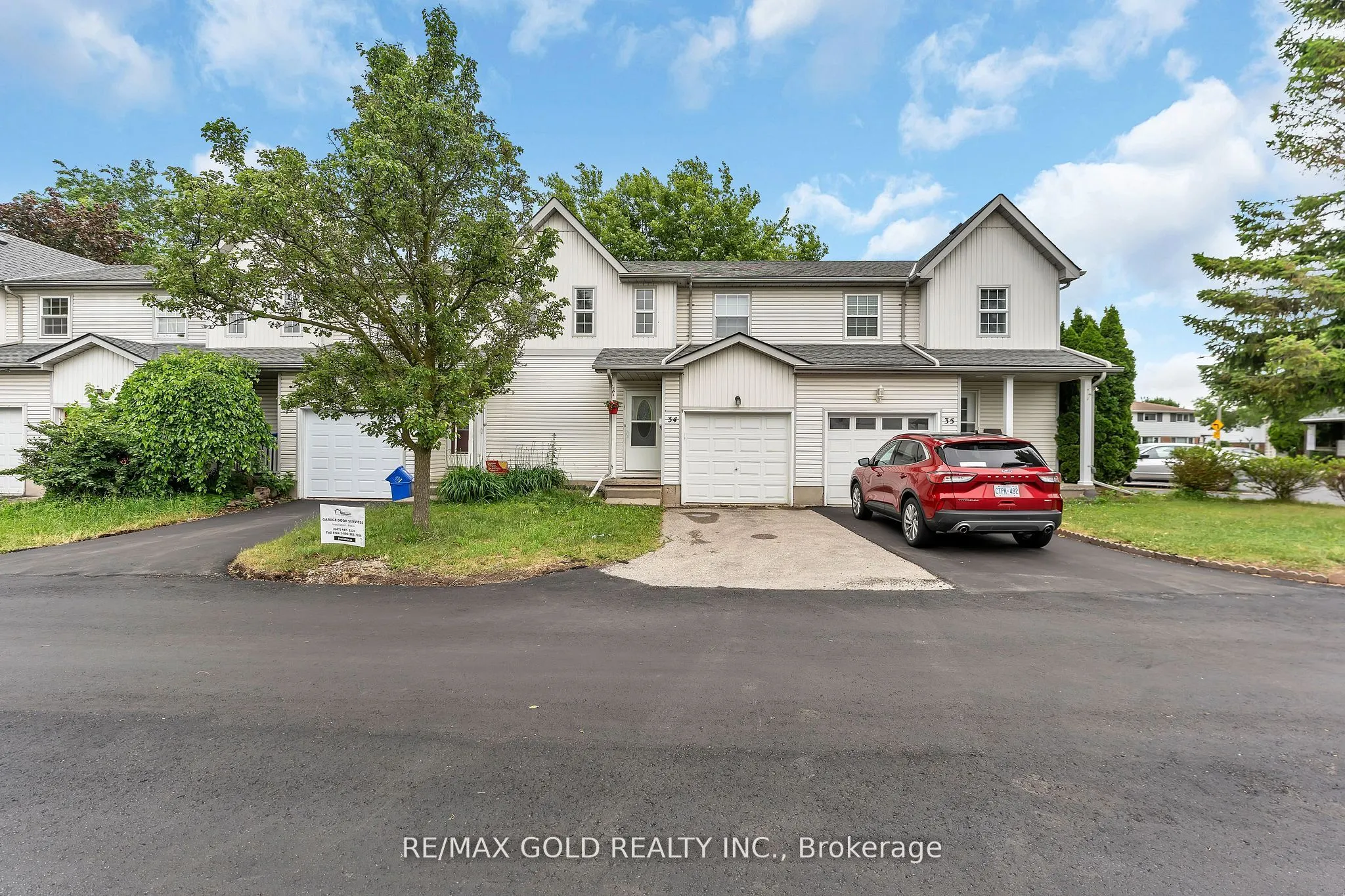 90 Mooregate Crescent, #34