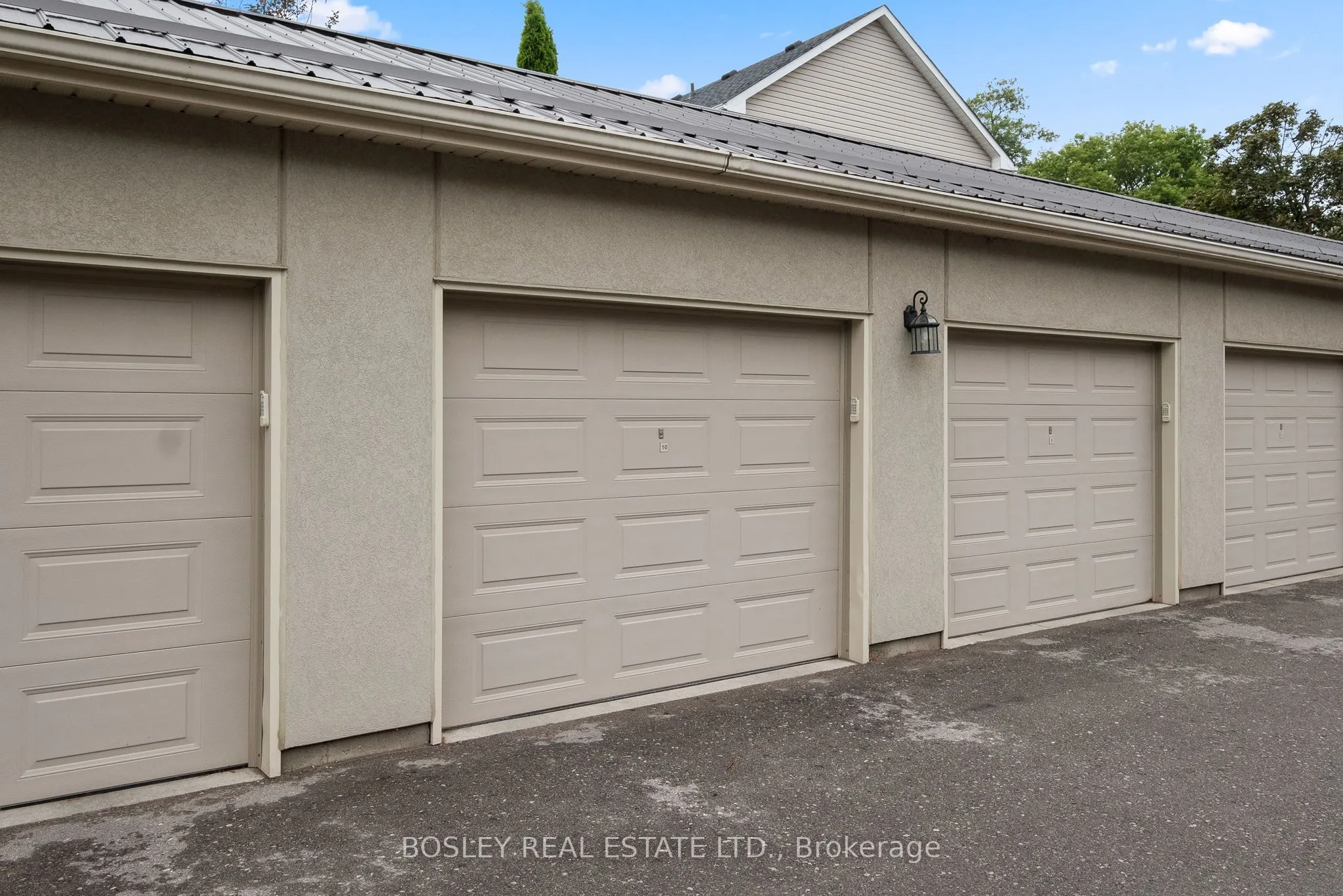 72 Pine Street, #304