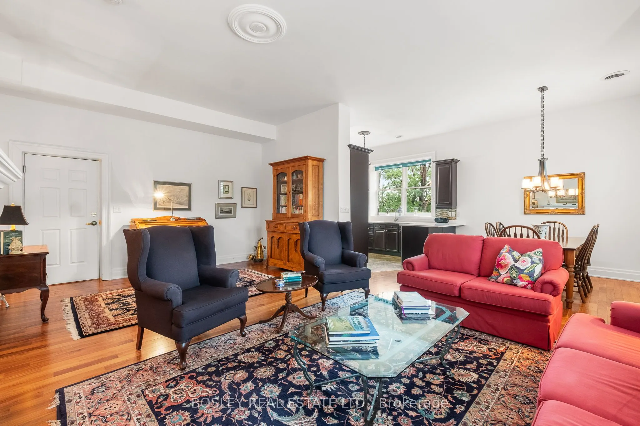 72 Pine Street, #304