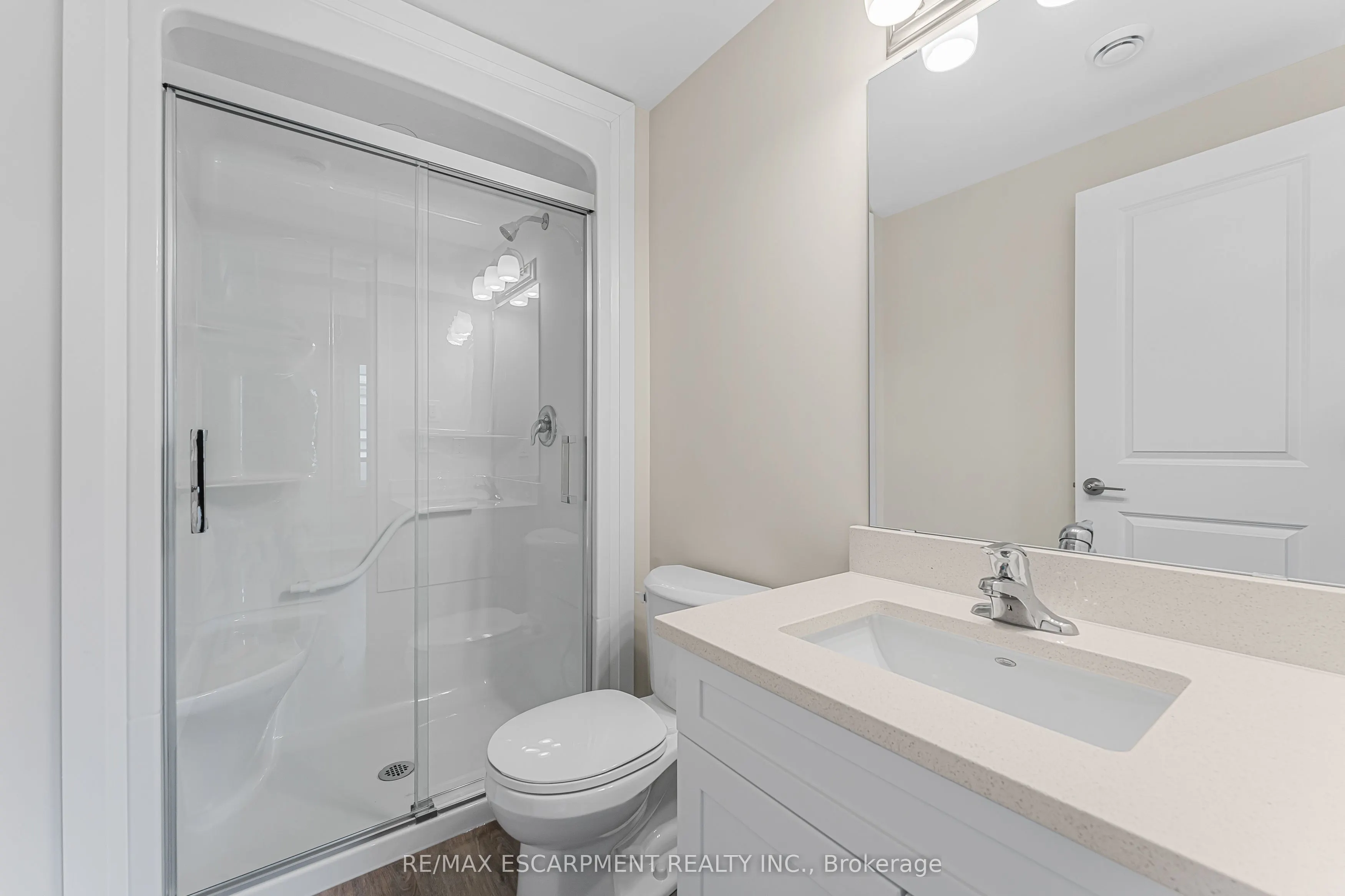 118 Summersides Boulevard, #303