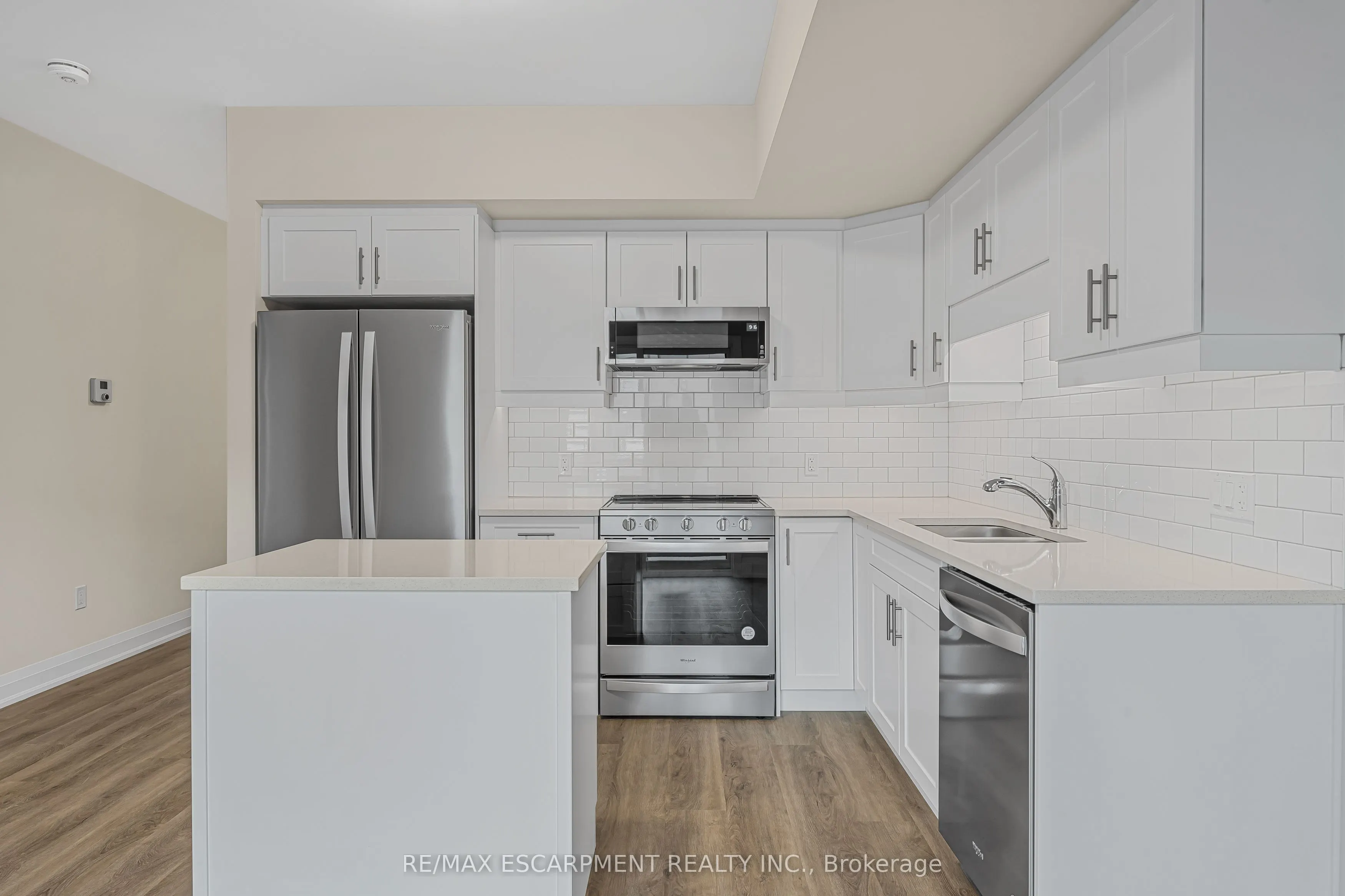 118 Summersides Boulevard, #303