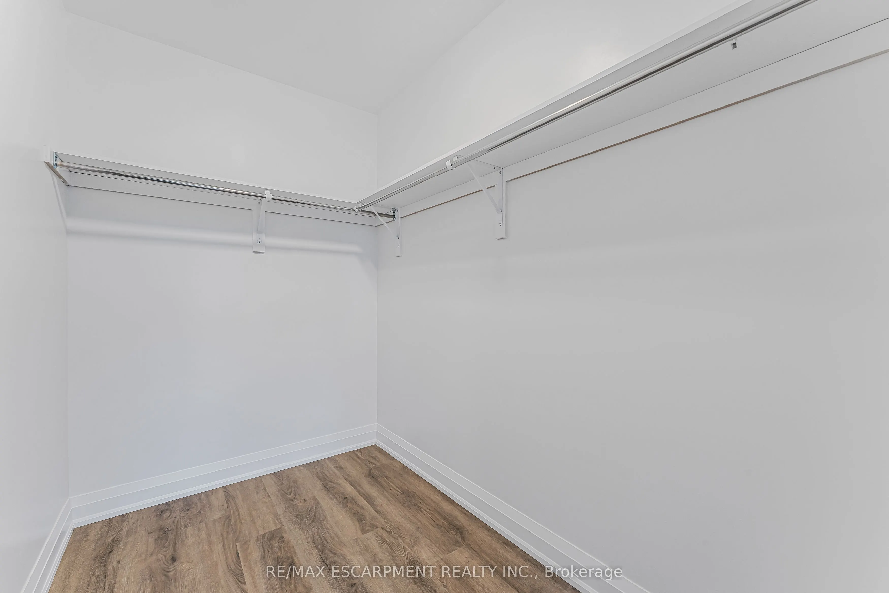 118 Summersides Boulevard, #303