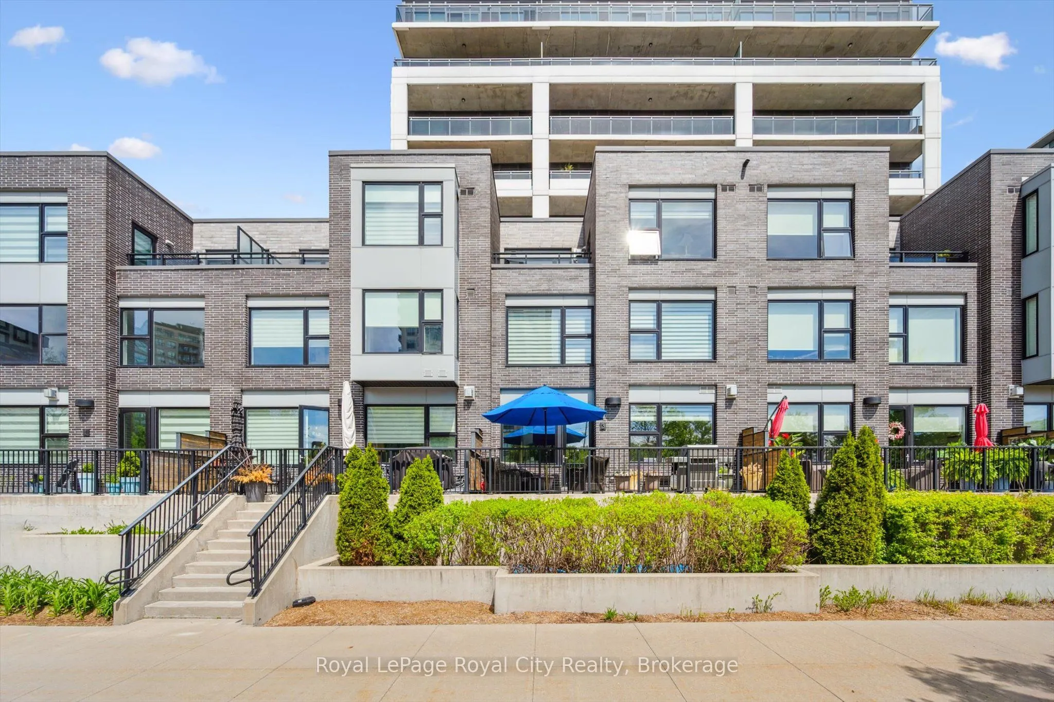 53 Arthur Street S, #RL3