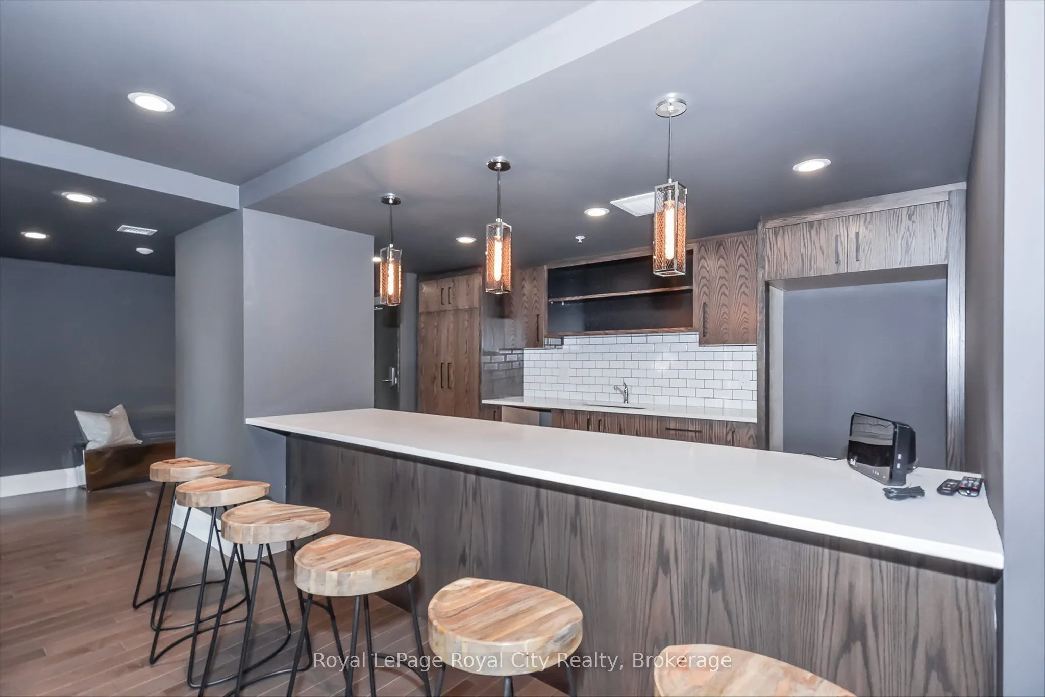 53 Arthur Street S, #RL3