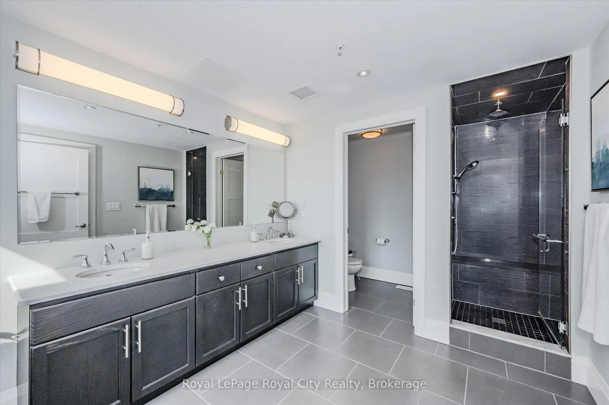 53 Arthur Street S, #RL3