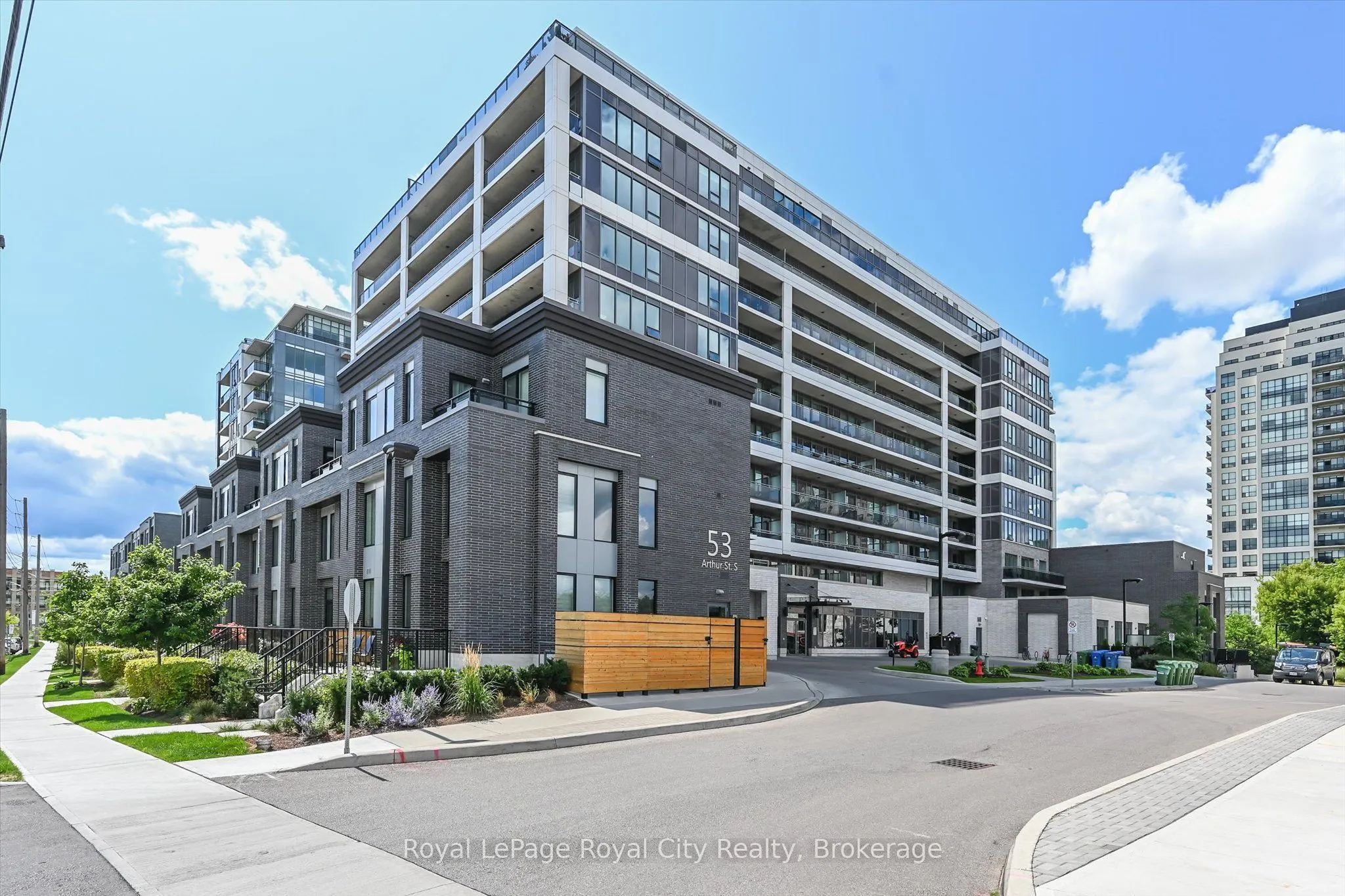 53 Arthur Street S, #RL3