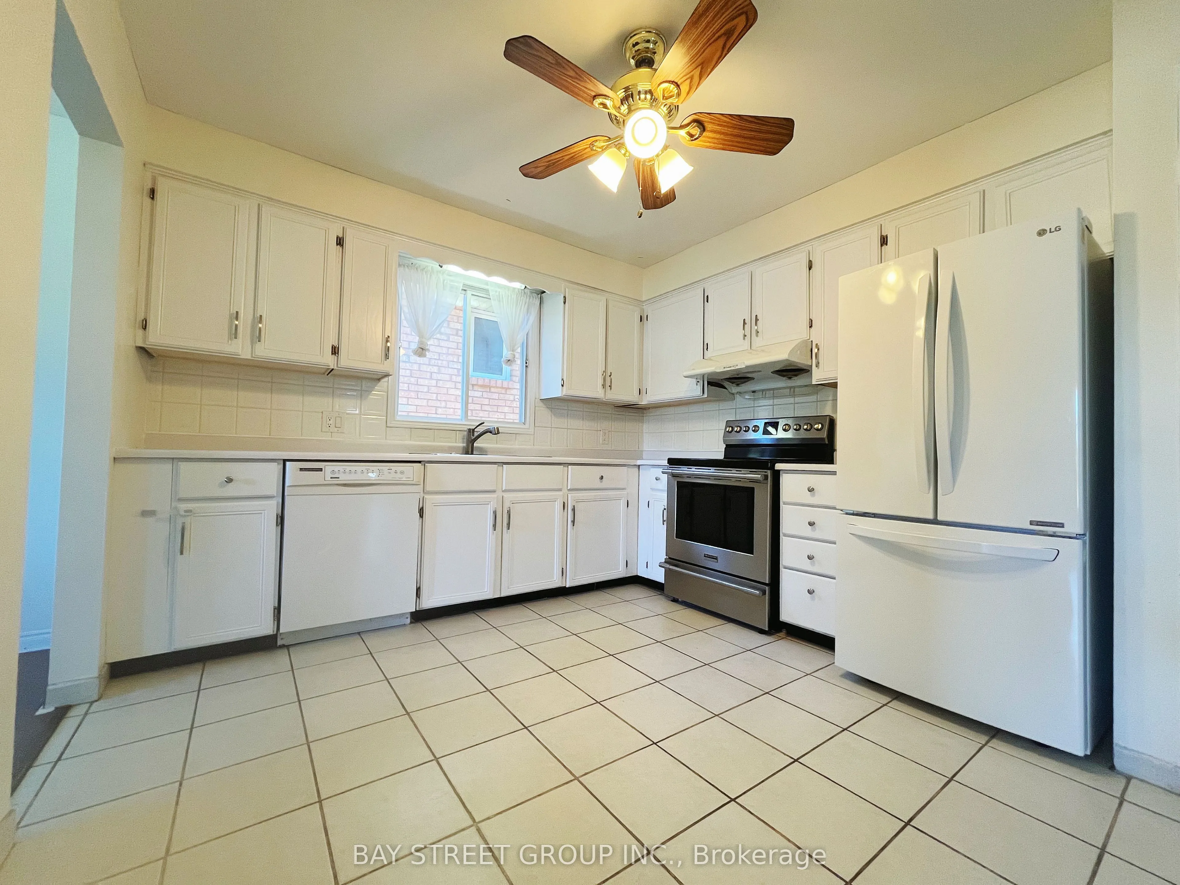 7349 Nathan Crescent