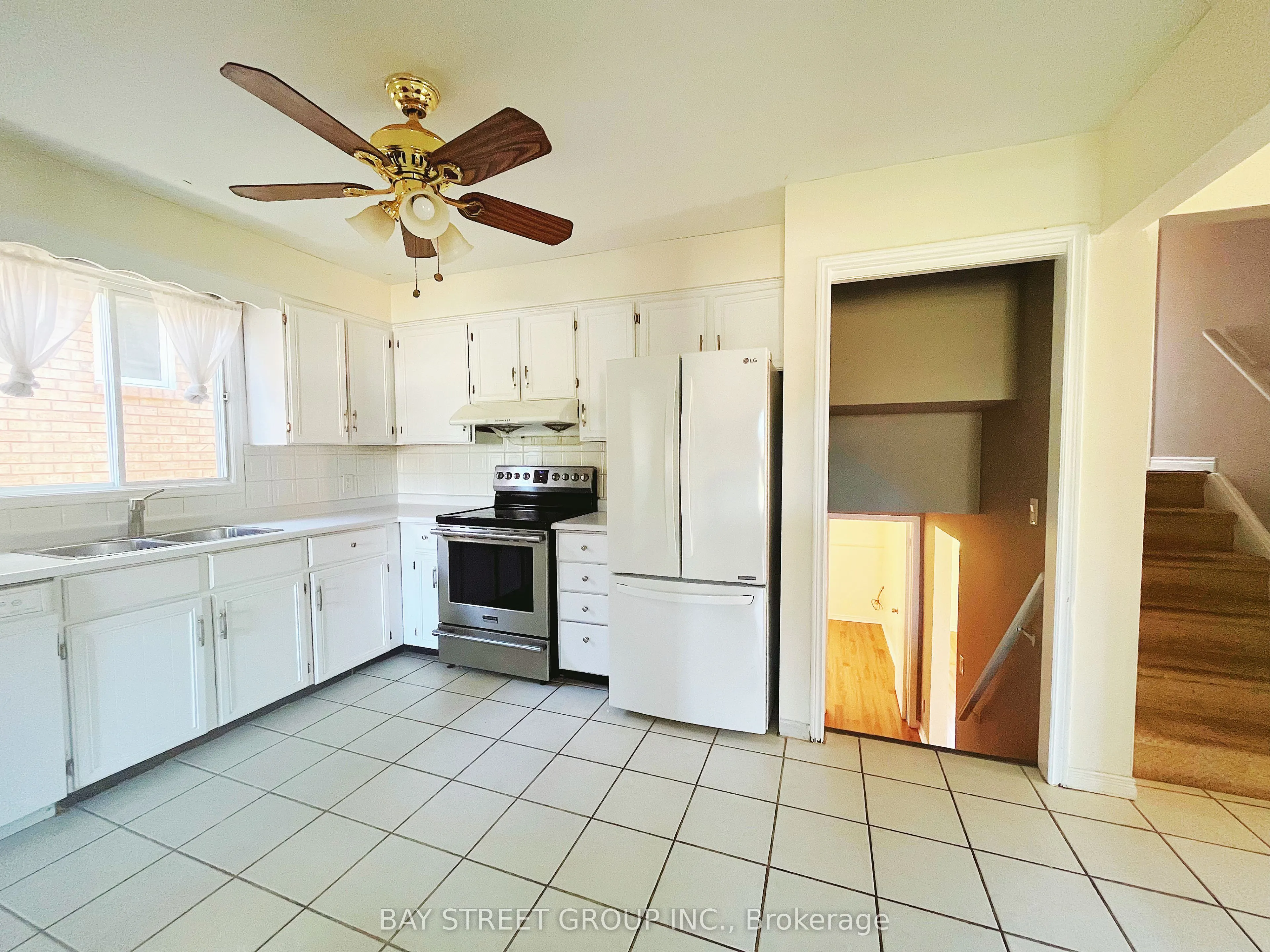 7349 Nathan Crescent