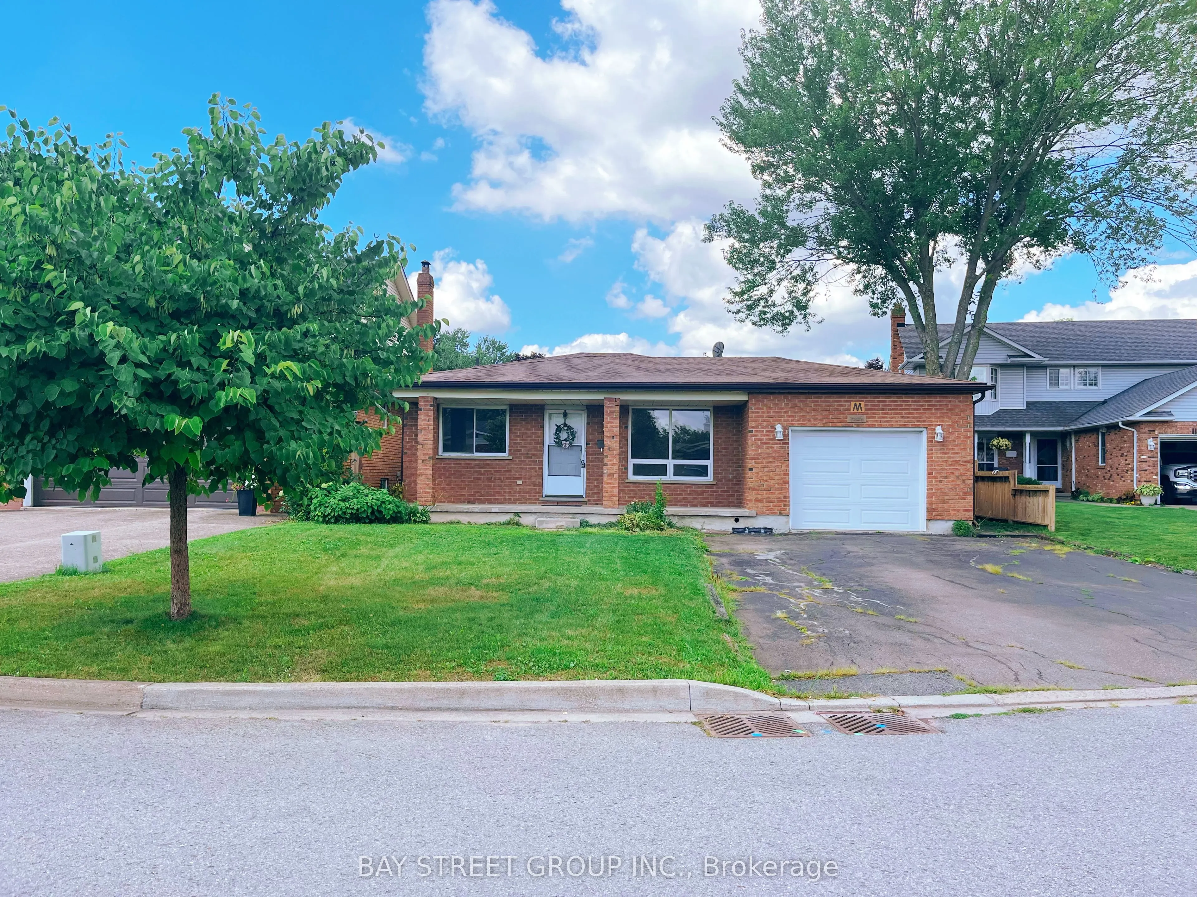 7349 Nathan Crescent