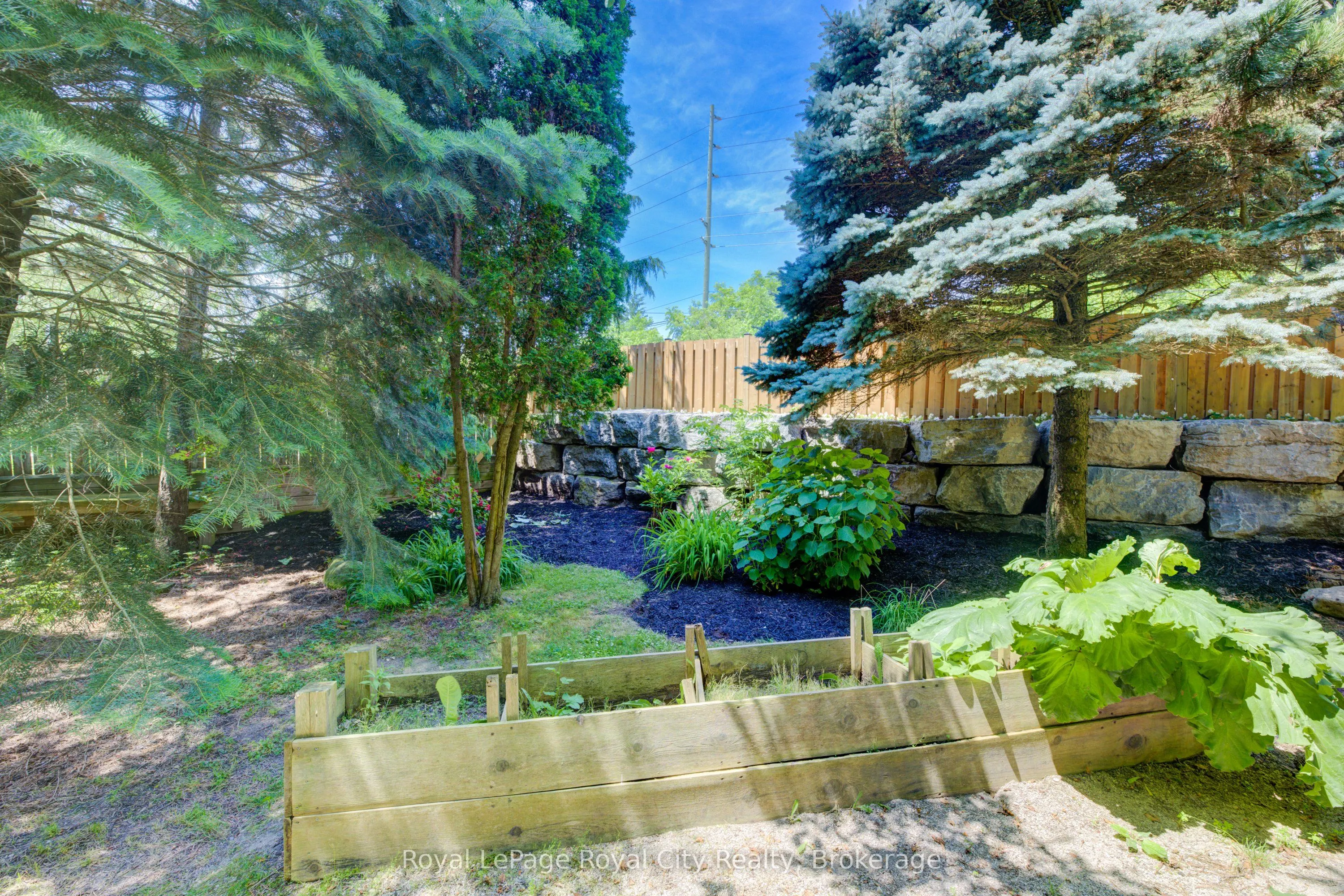 513 ST ANDREW Street W