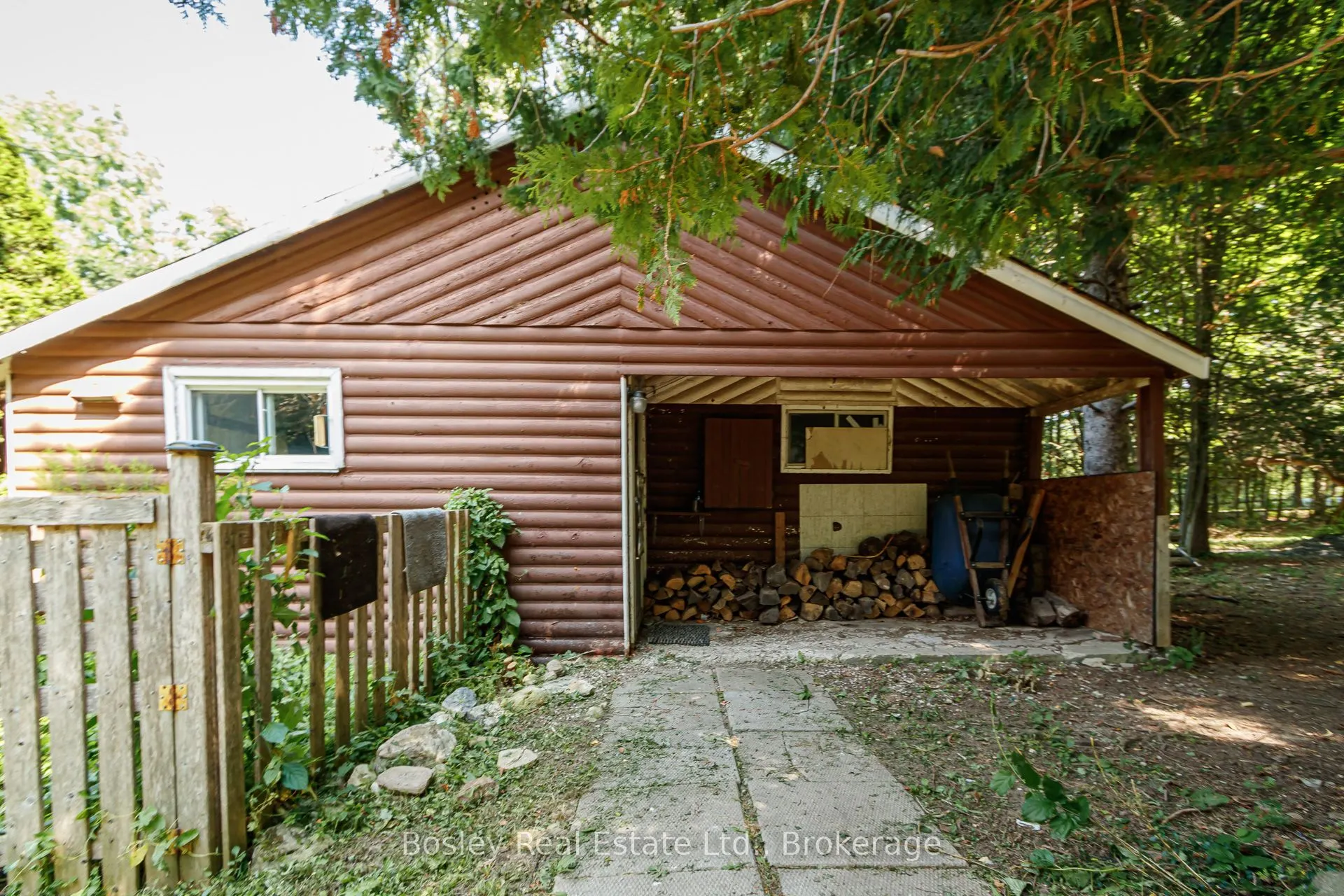 194588 Grey Road 13