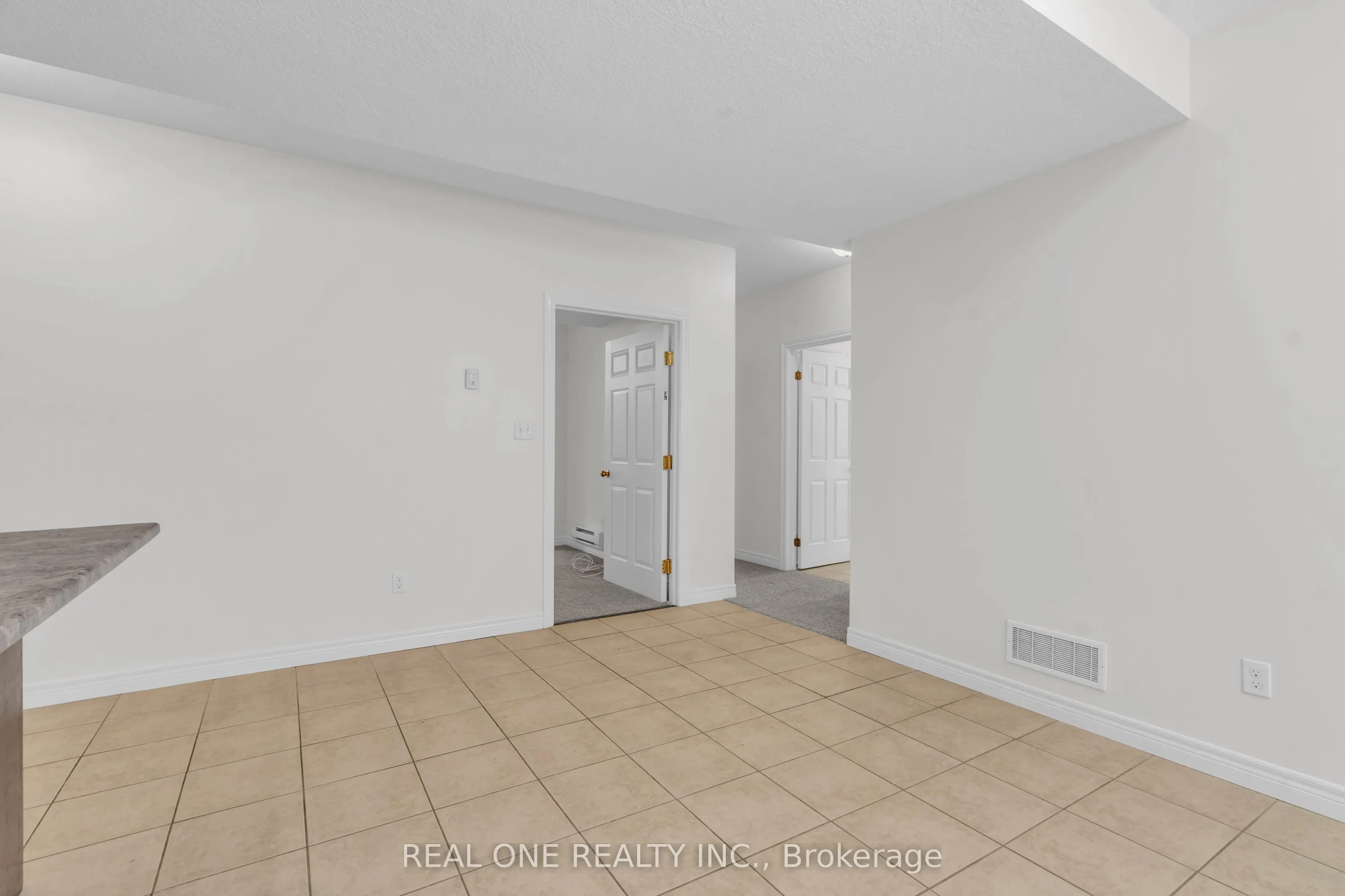 372 Eastview Road, #Basement