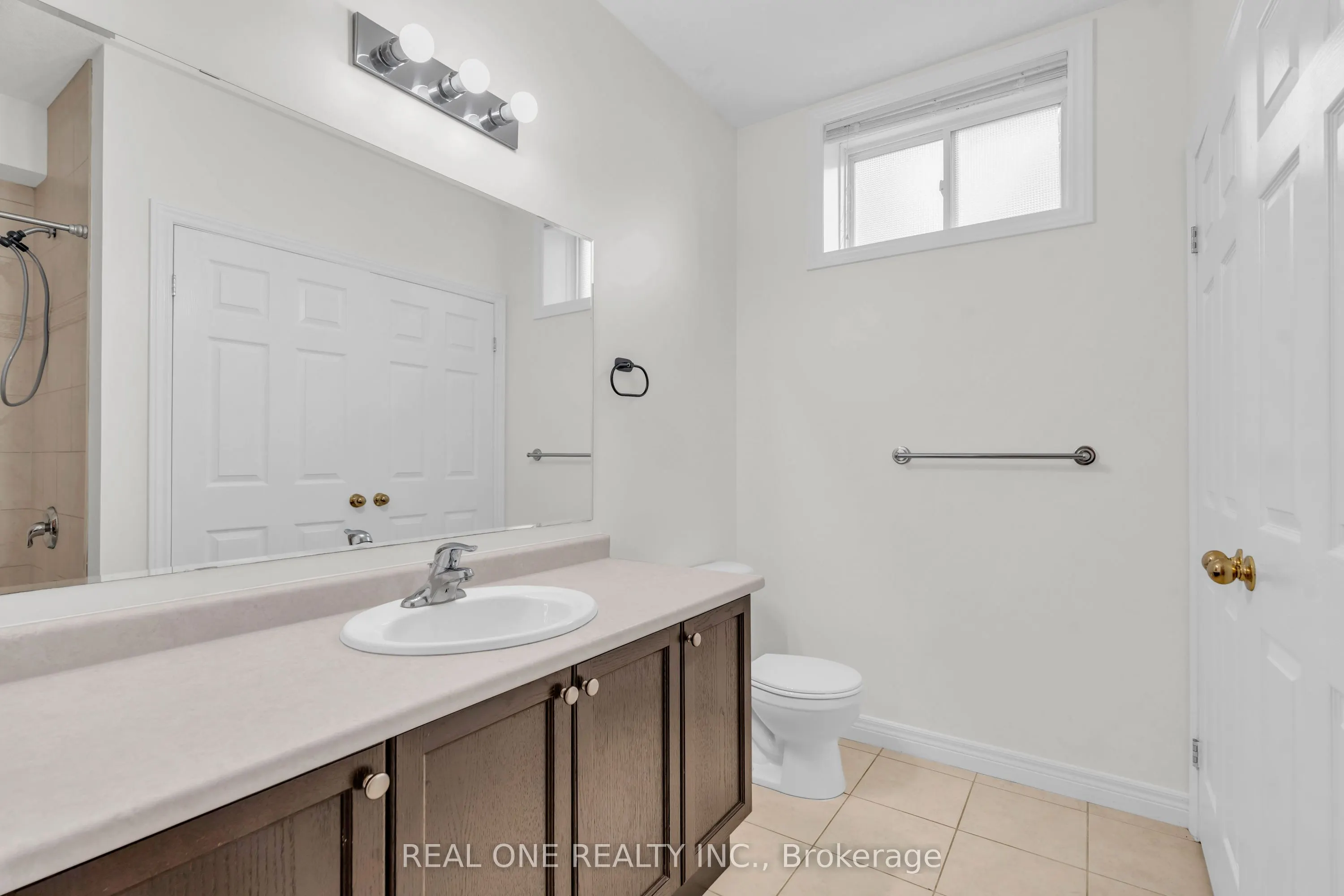 372 Eastview Road, #Basement