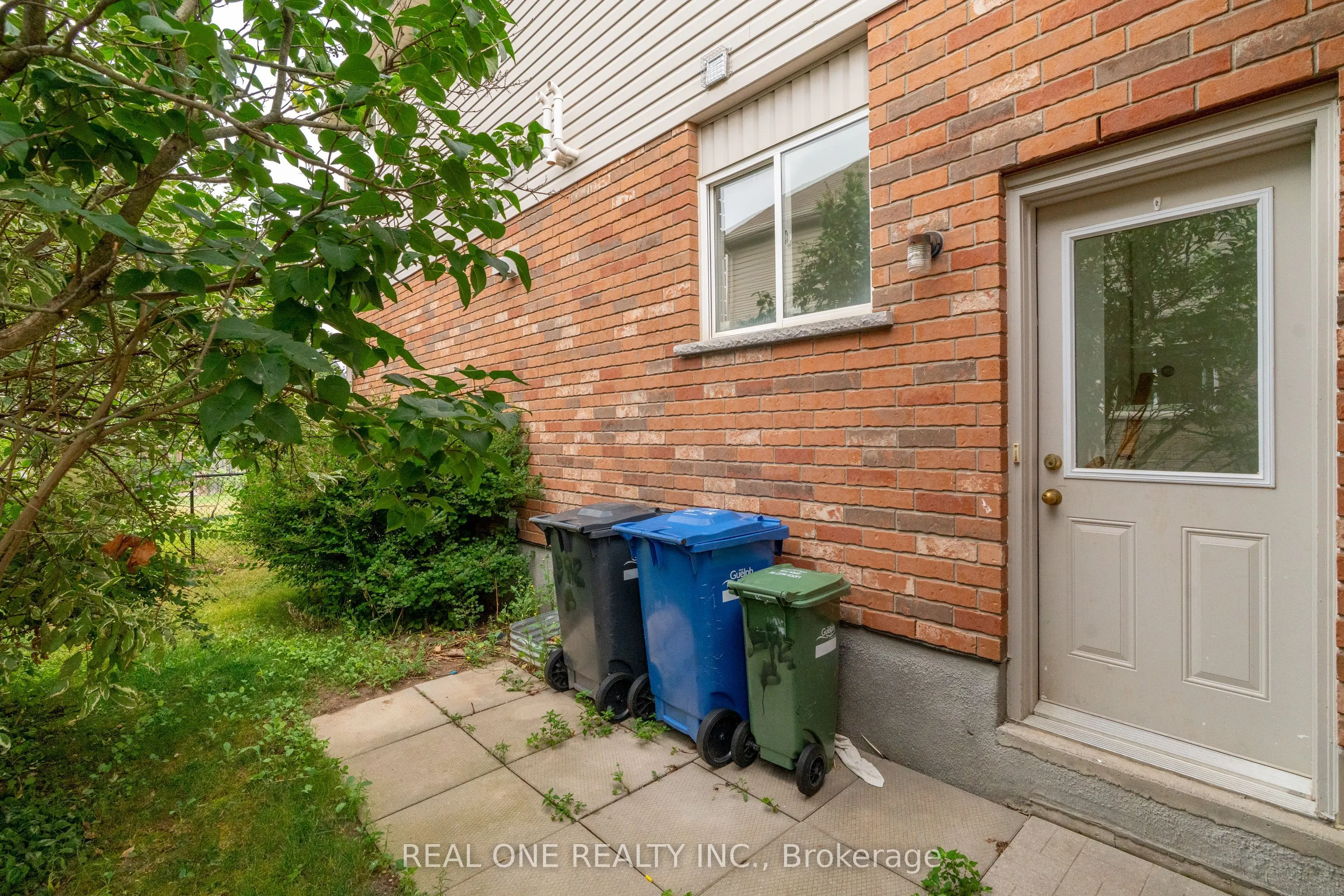 372 Eastview Road, #Basement