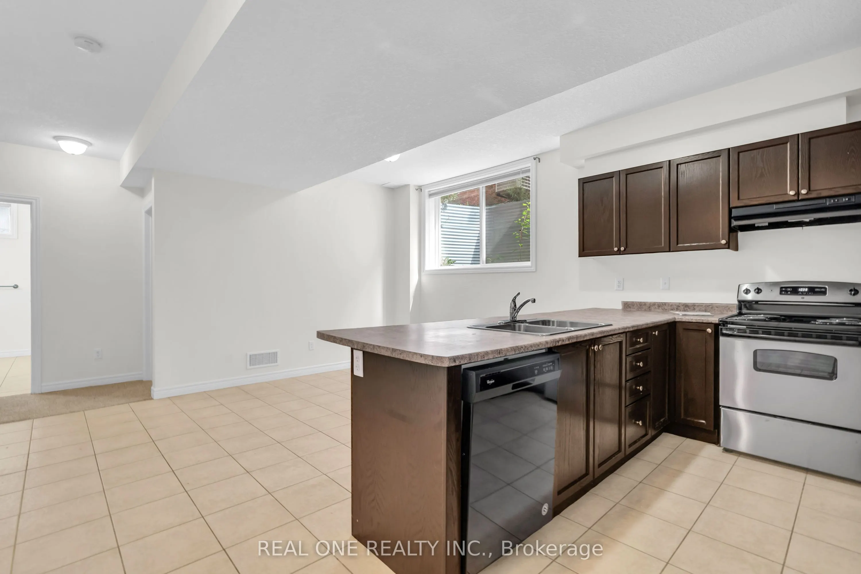 372 Eastview Road, #Basement