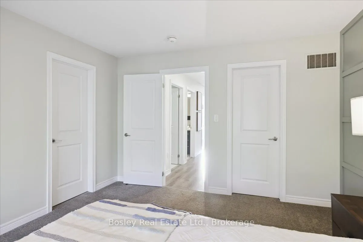 1890 Rymal Road E, #18