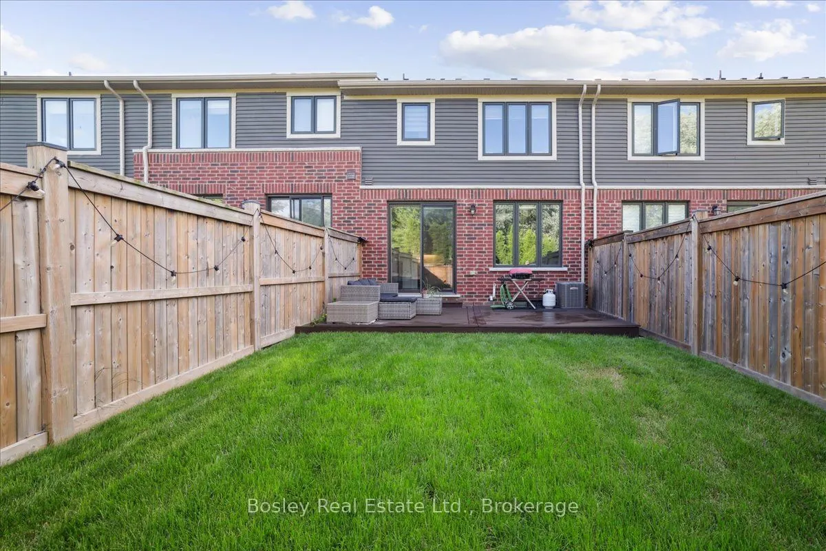 1890 Rymal Road E, #18