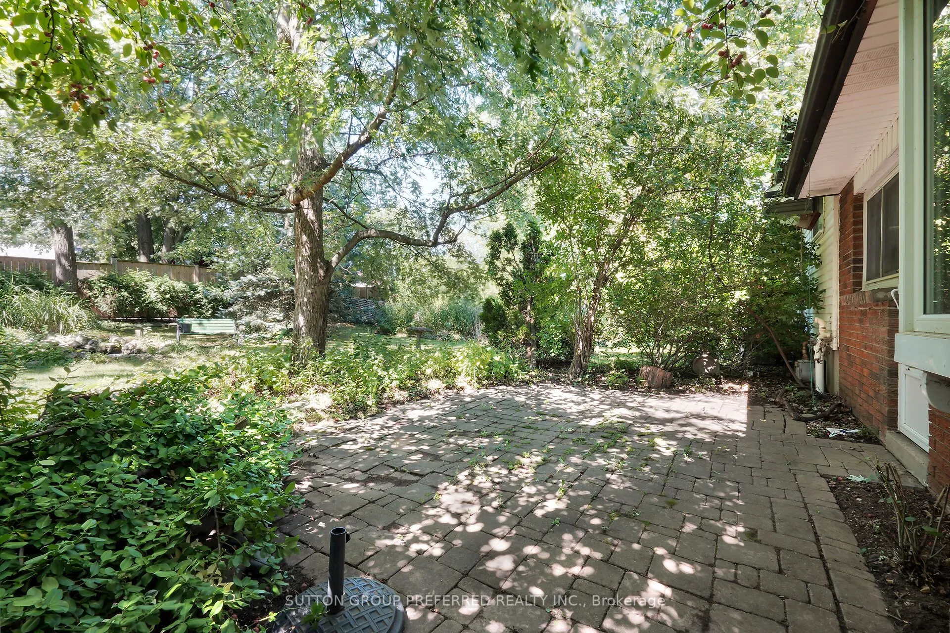 1541 Limberlost Road