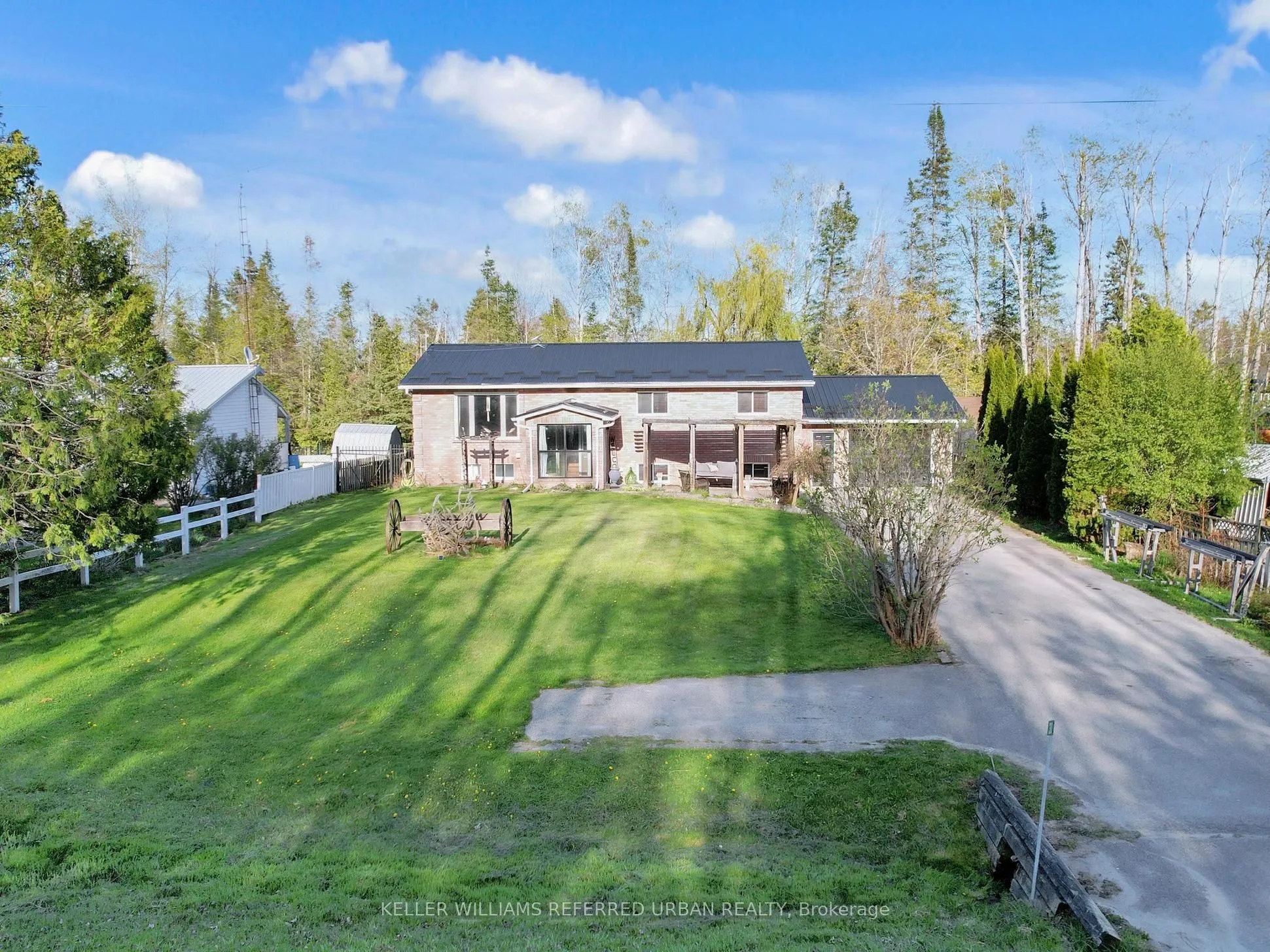30 Trent River Road N