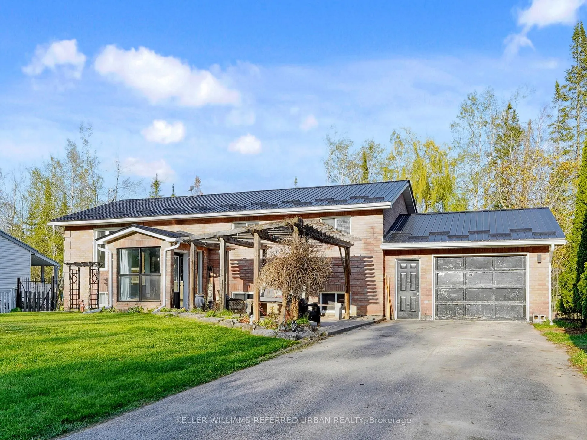 30 Trent River Road N