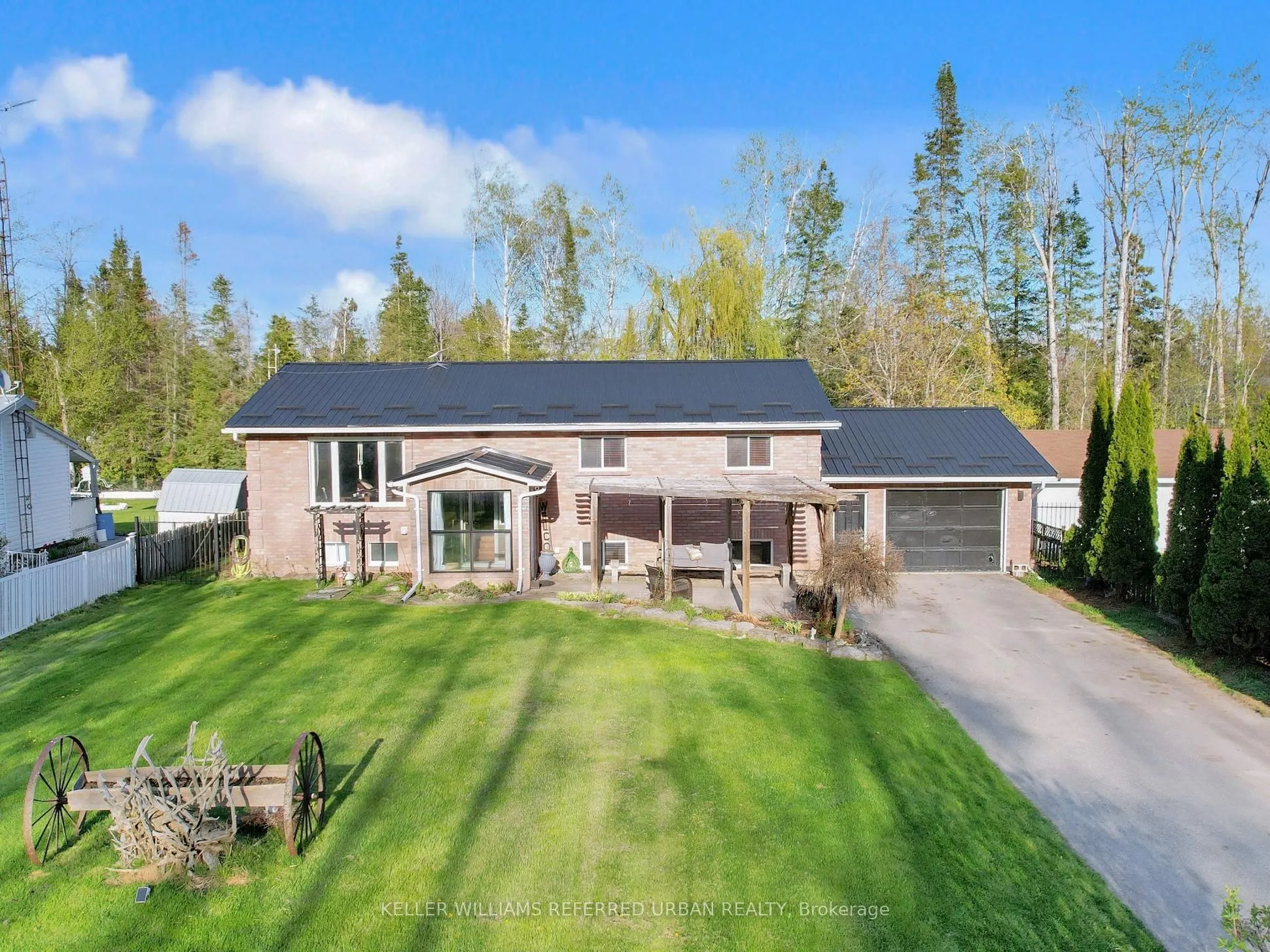30 Trent River Road N