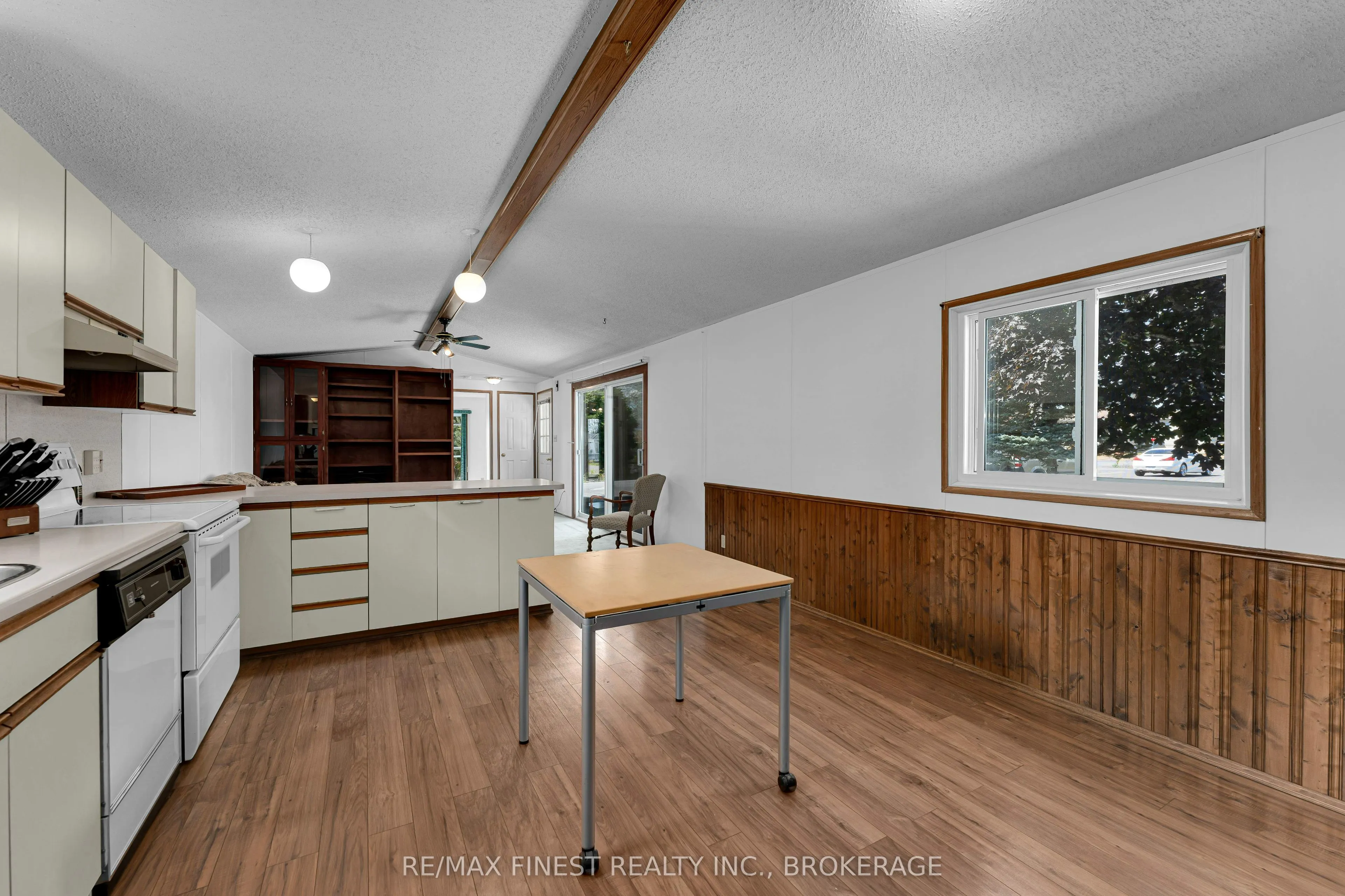 19 Maple Drive