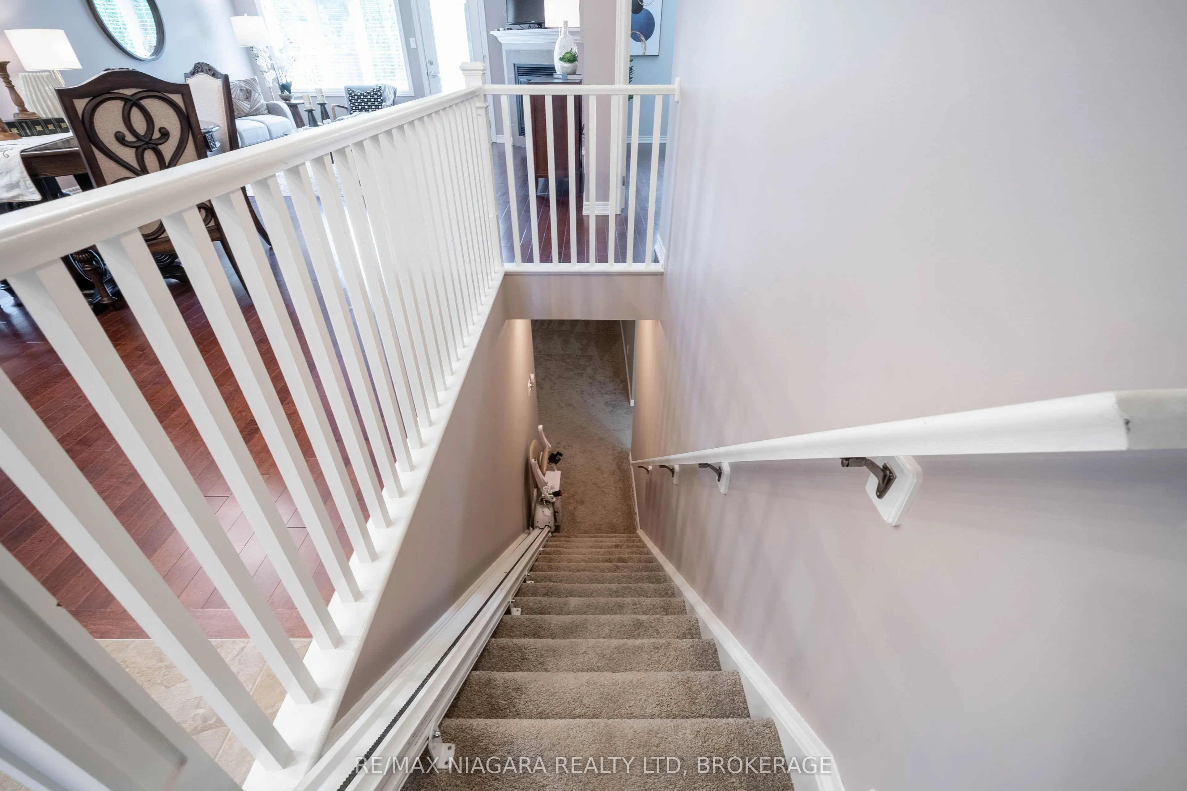 27 HICKORY Avenue