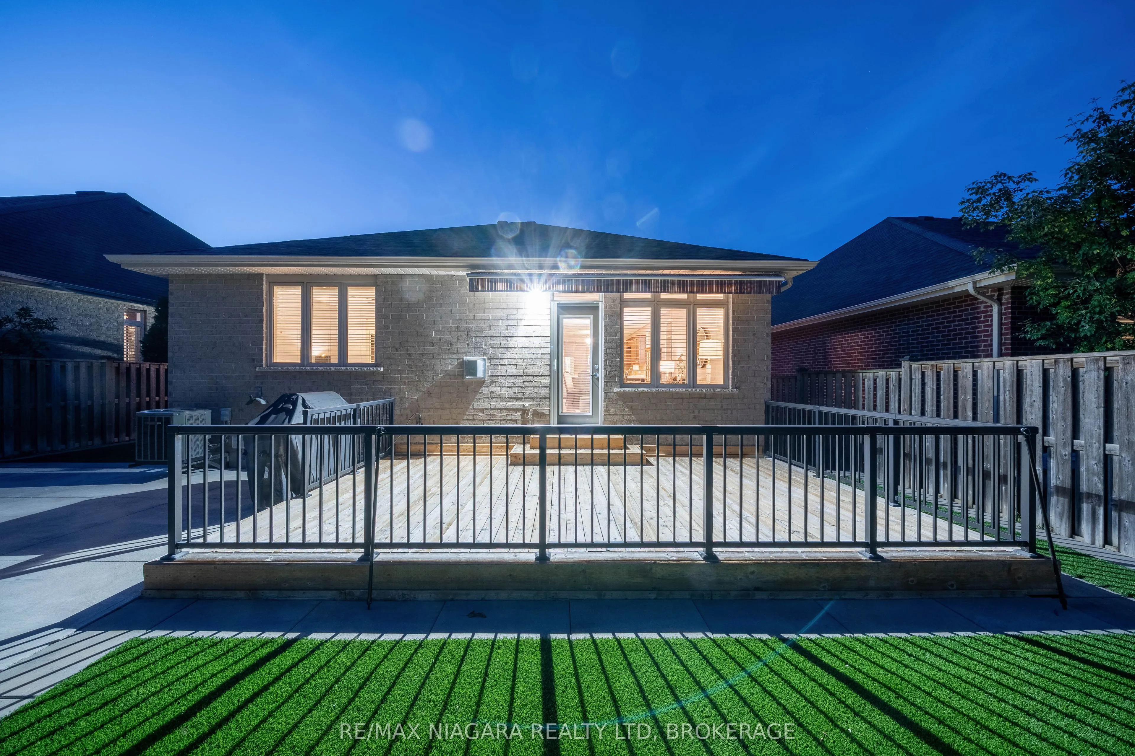 27 HICKORY Avenue