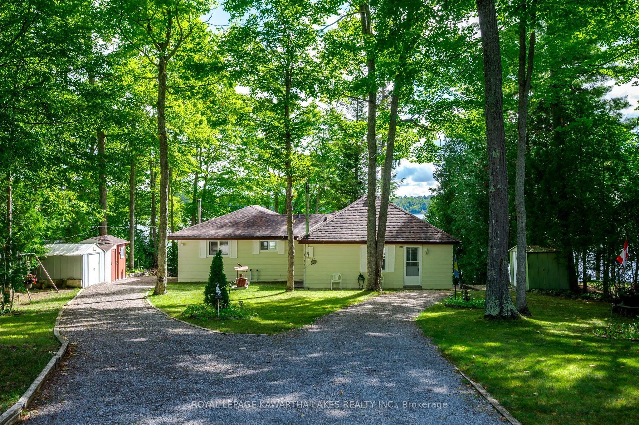 1999 White Lake Rd W Road S