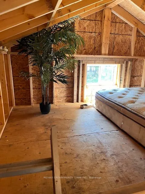 750 Hemlock Island