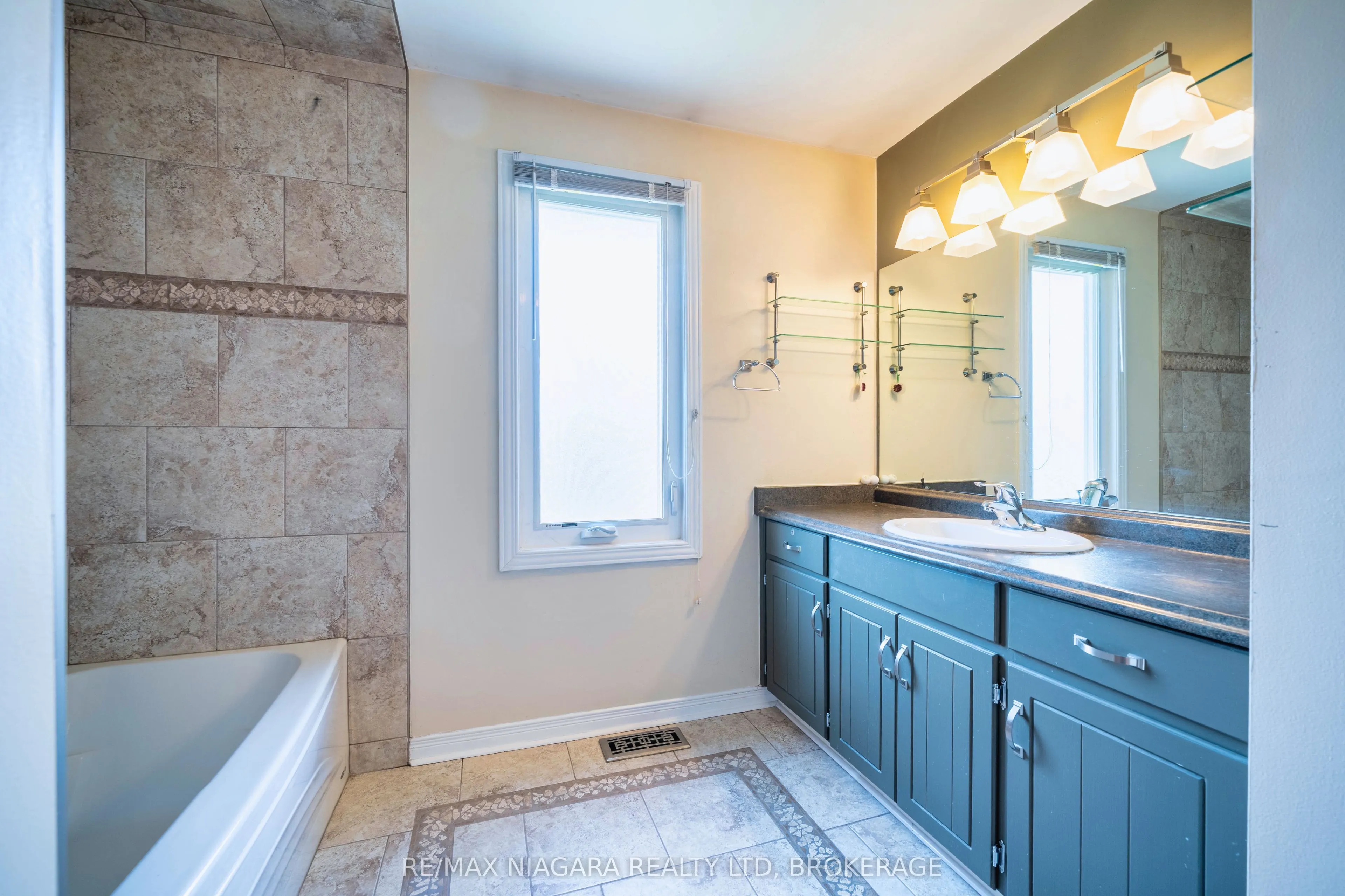 26 CRESTCOMBE Road