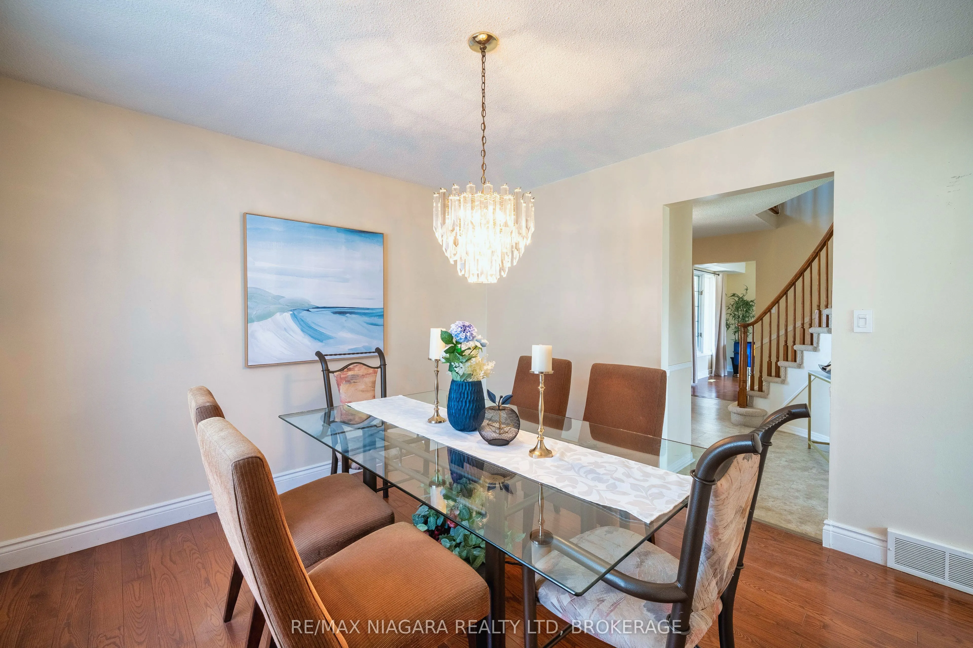 26 CRESTCOMBE Road