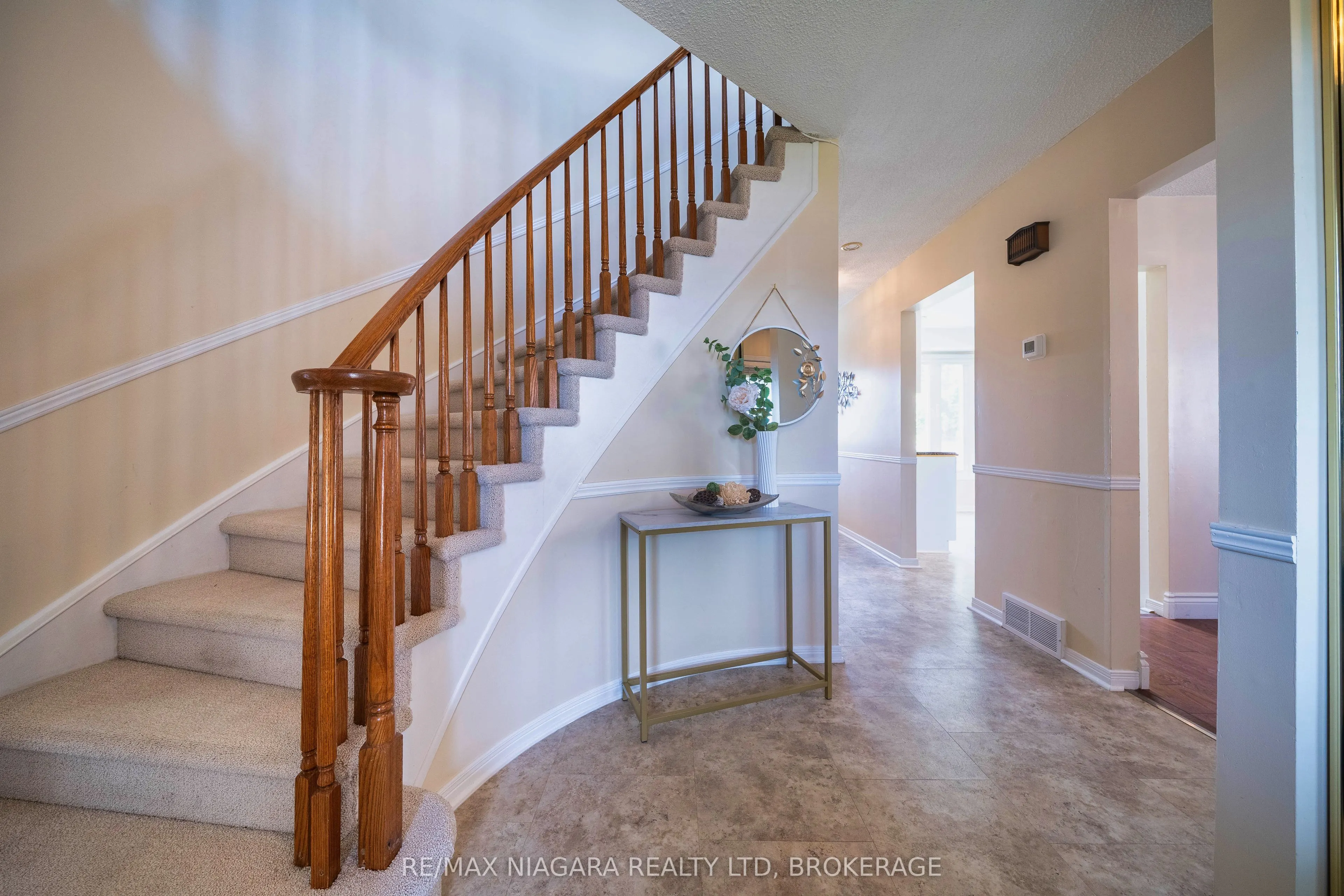 26 CRESTCOMBE Road