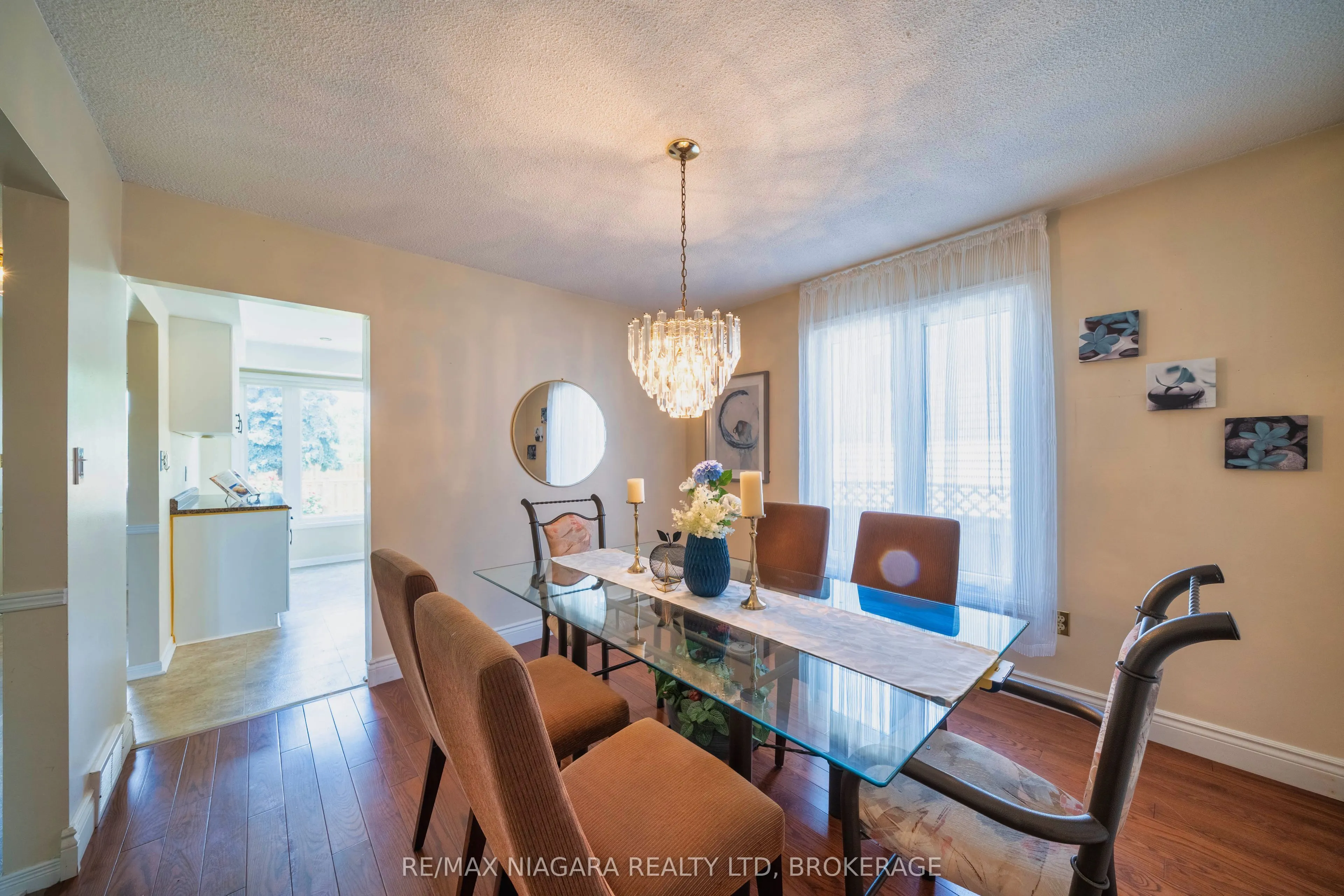 26 CRESTCOMBE Road
