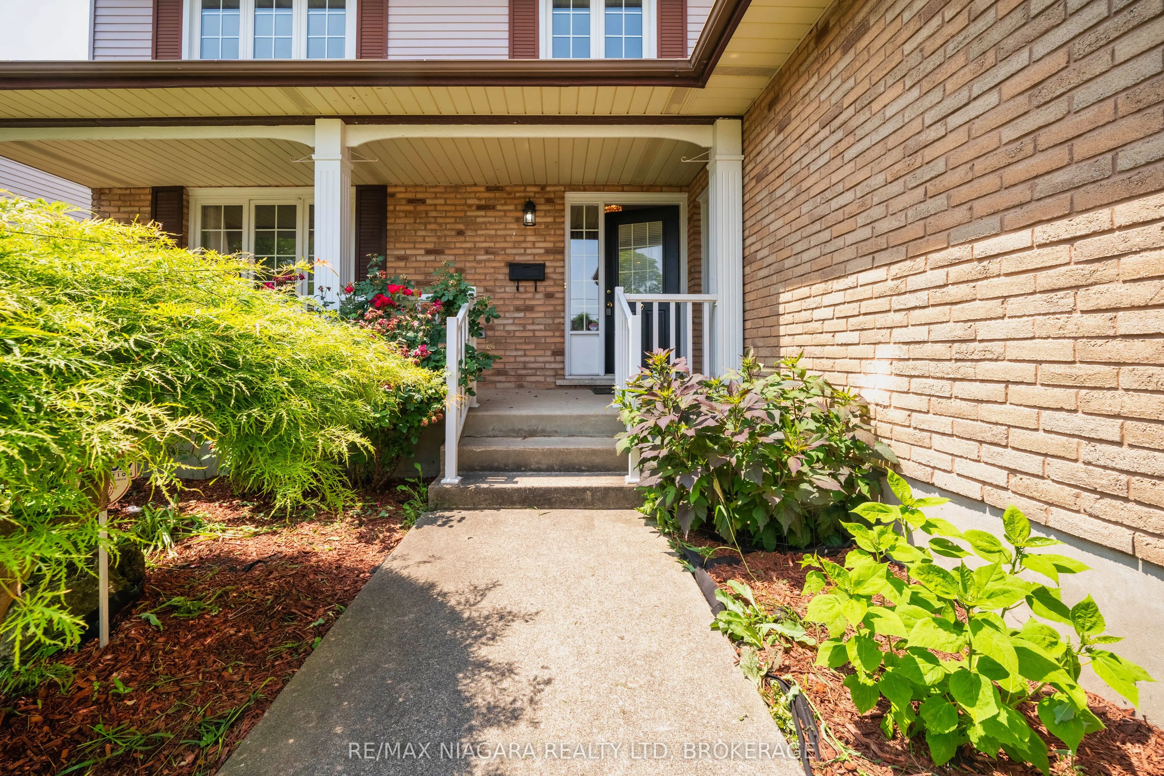 26 CRESTCOMBE Road