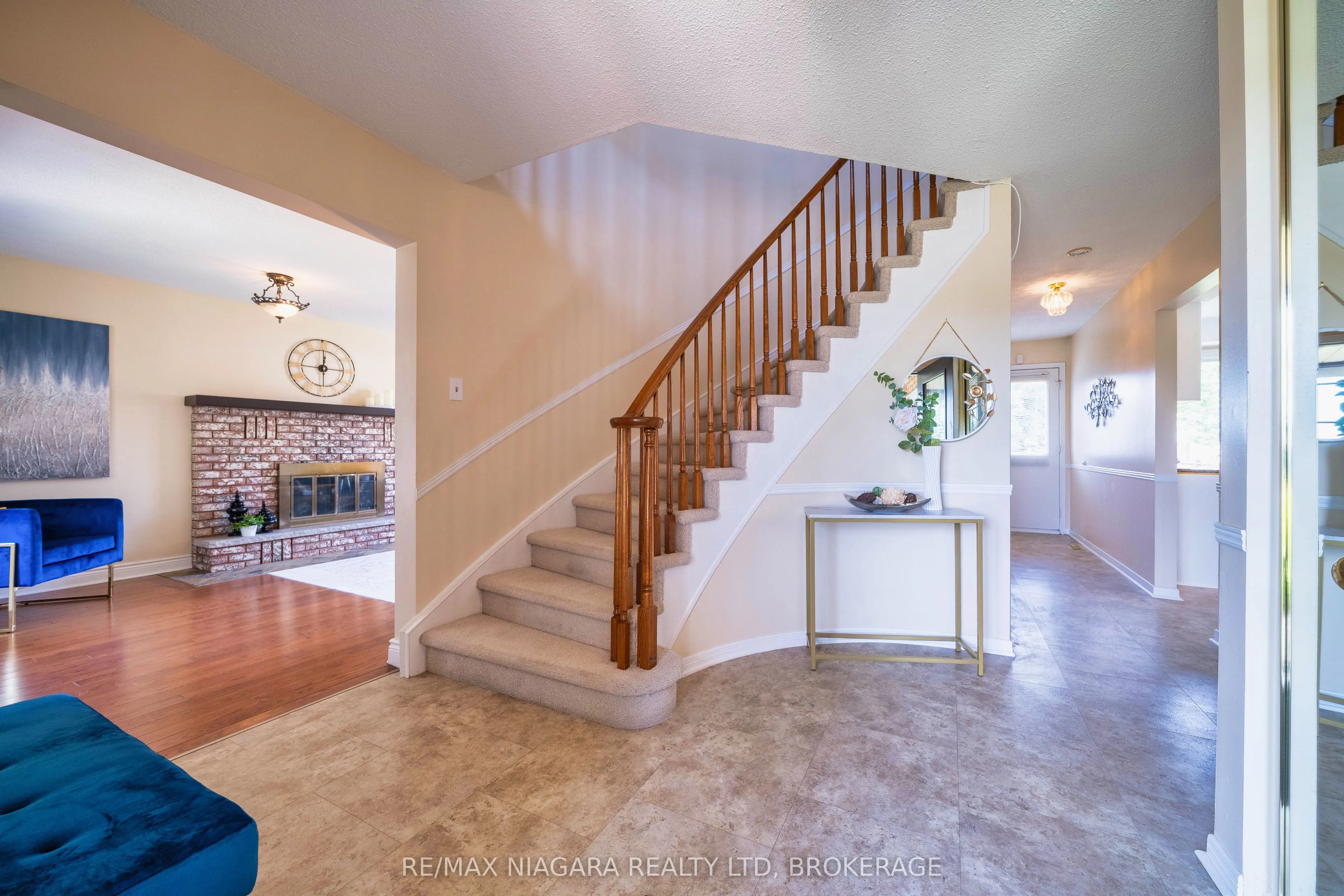 26 CRESTCOMBE Road