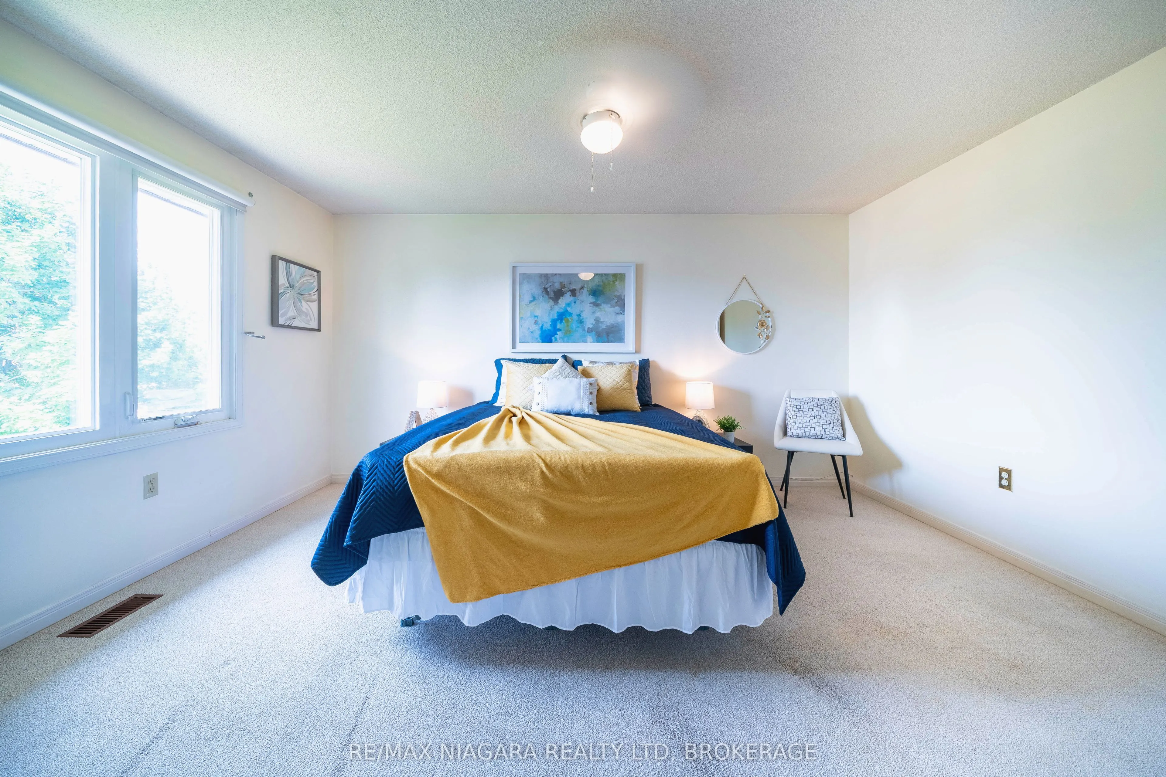 26 CRESTCOMBE Road