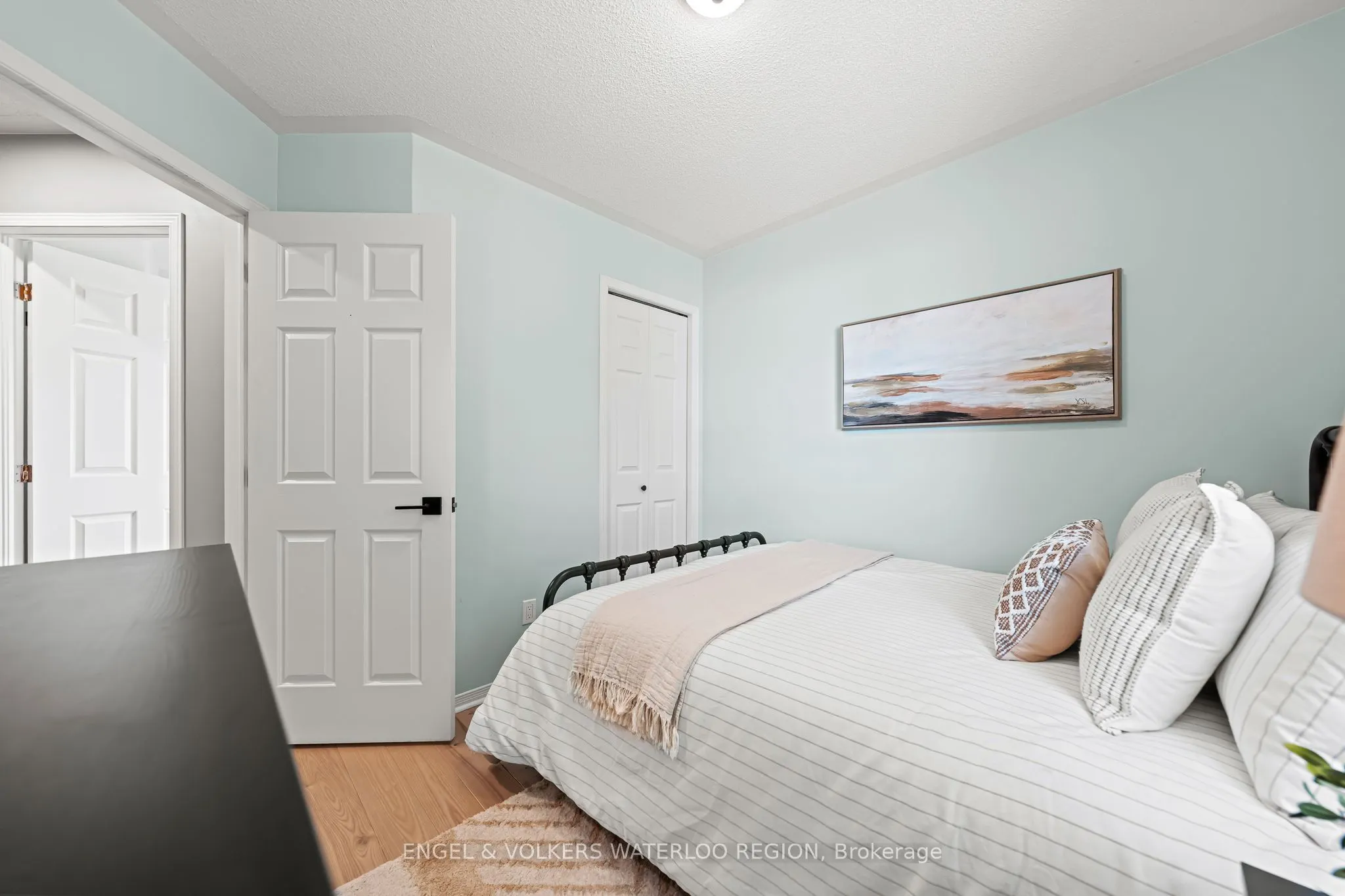 181 Walsh Crescent