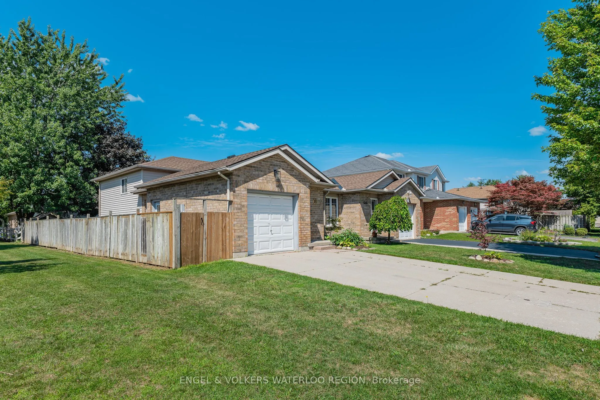 181 Walsh Crescent