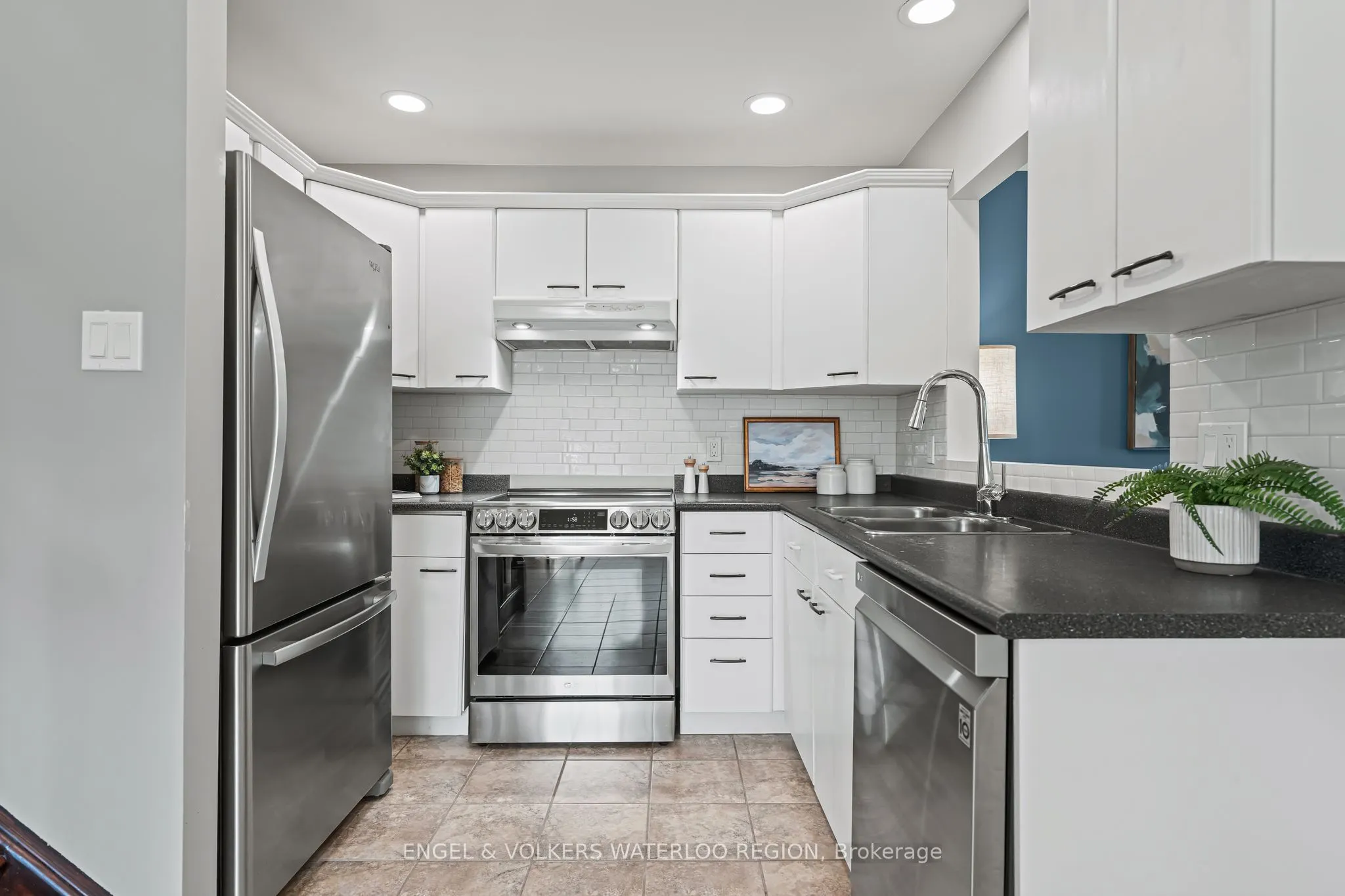 181 Walsh Crescent