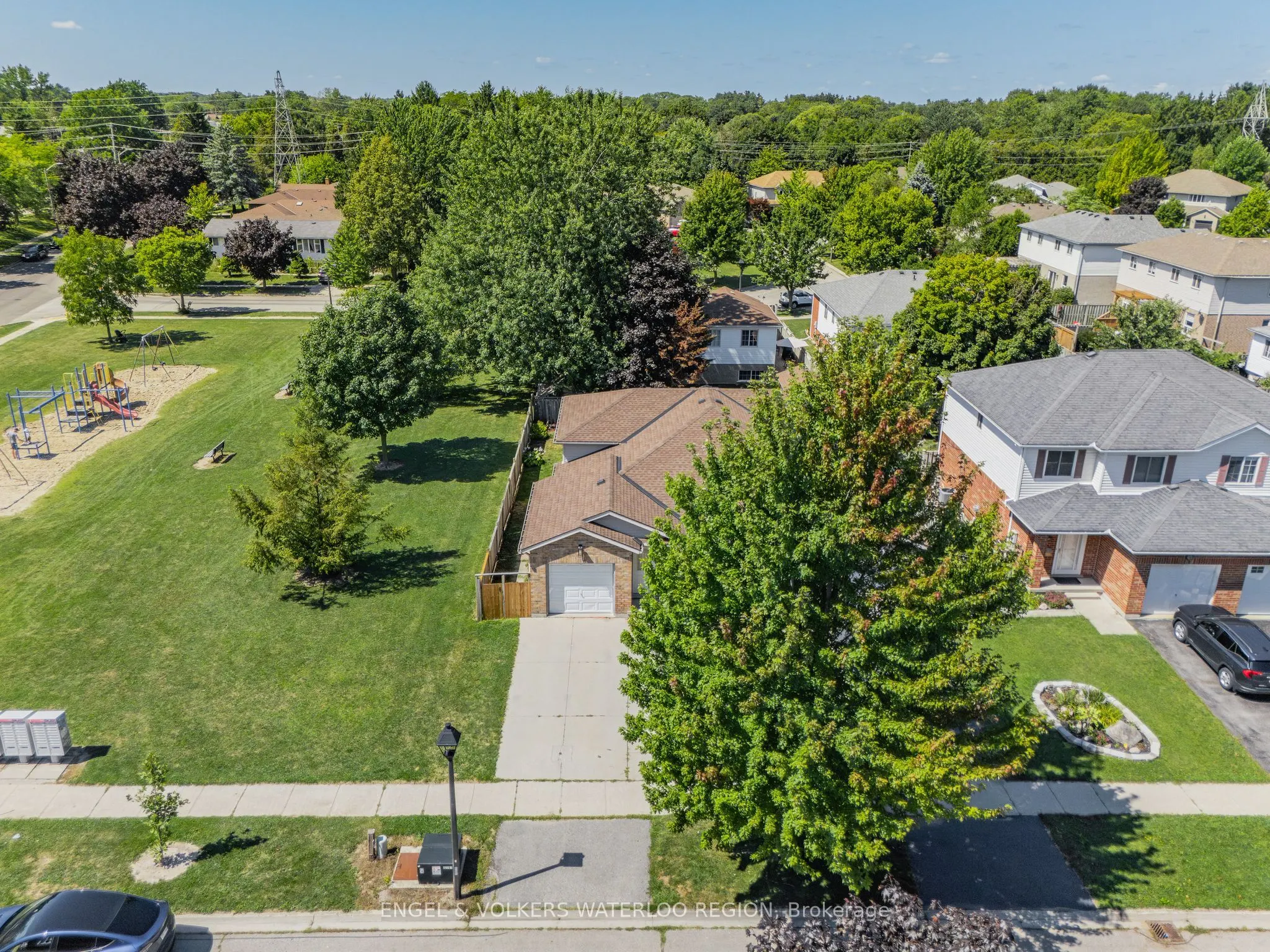 181 Walsh Crescent