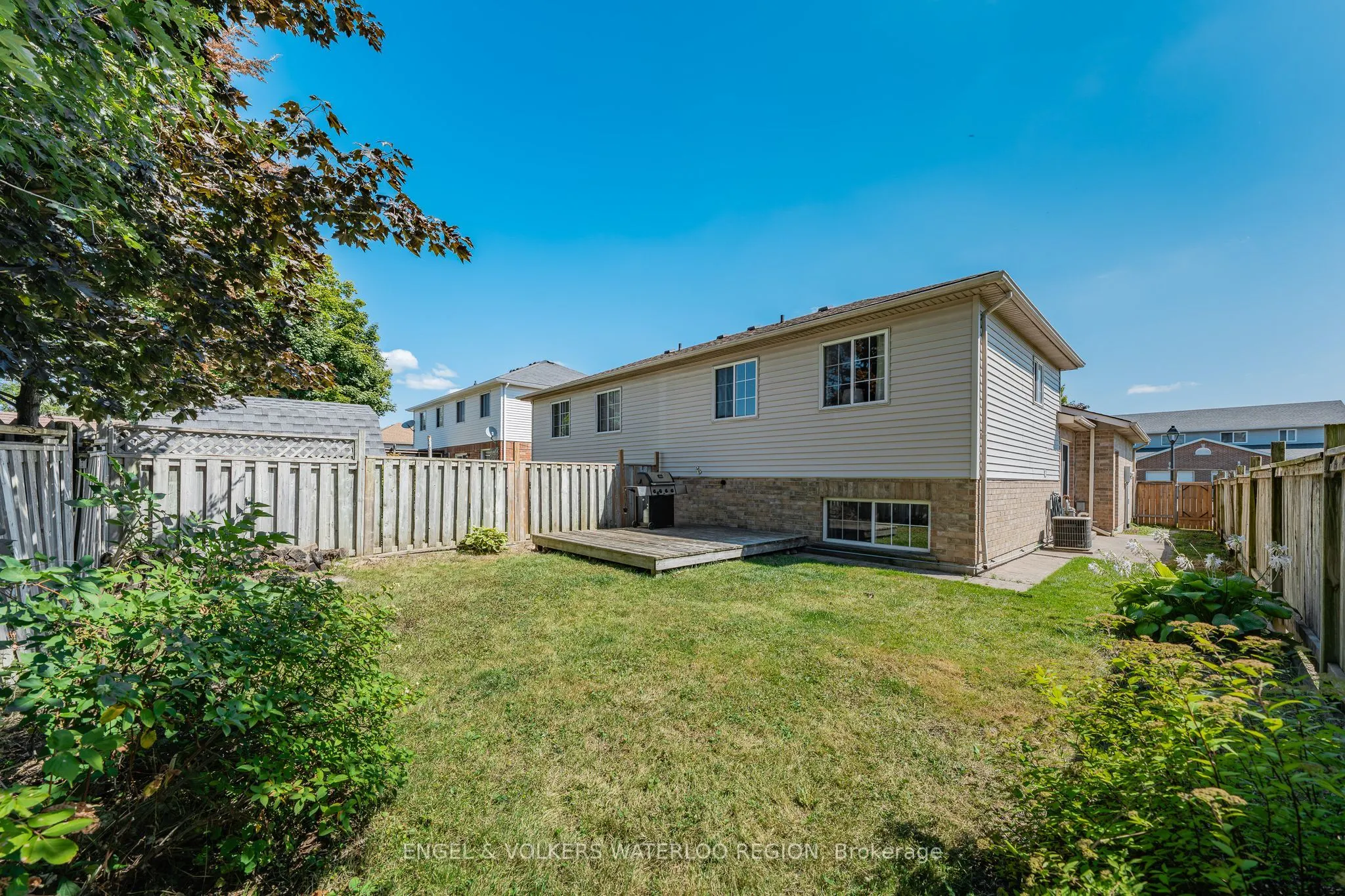181 Walsh Crescent