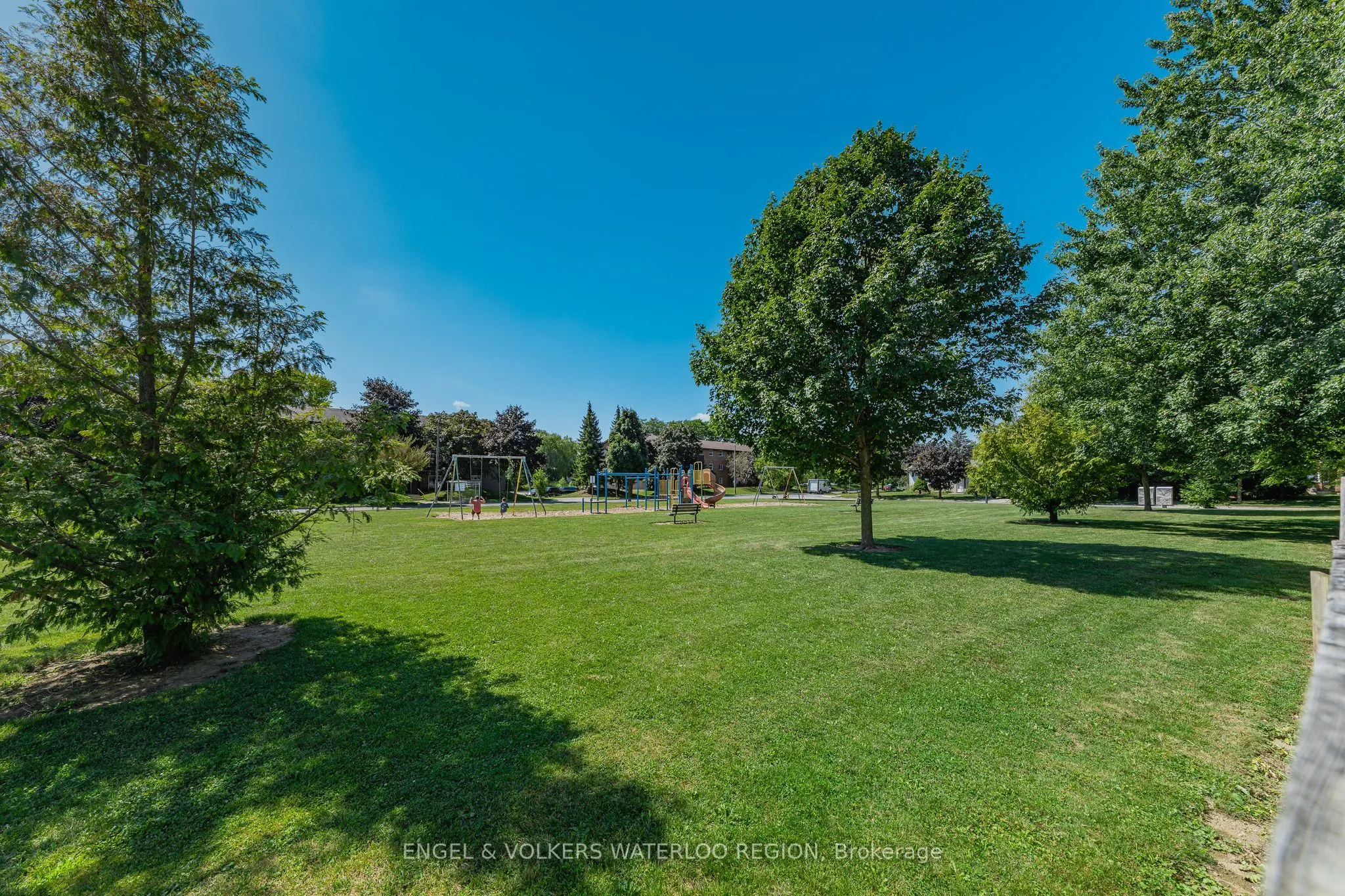 181 Walsh Crescent