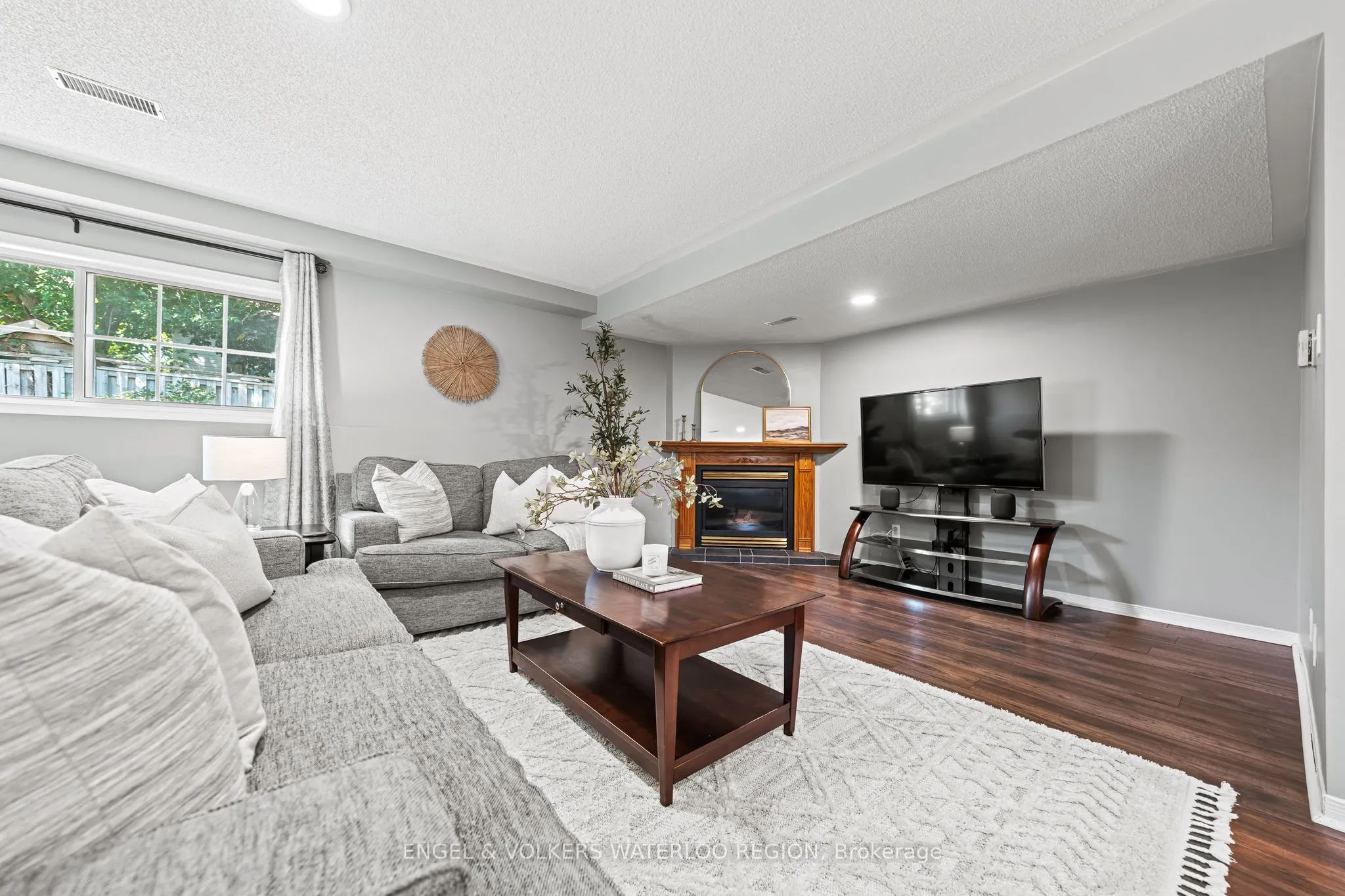 181 Walsh Crescent