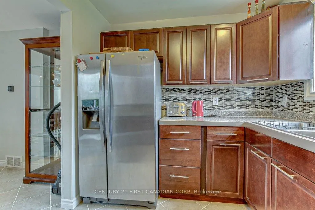 71889 Sunridge Crescent