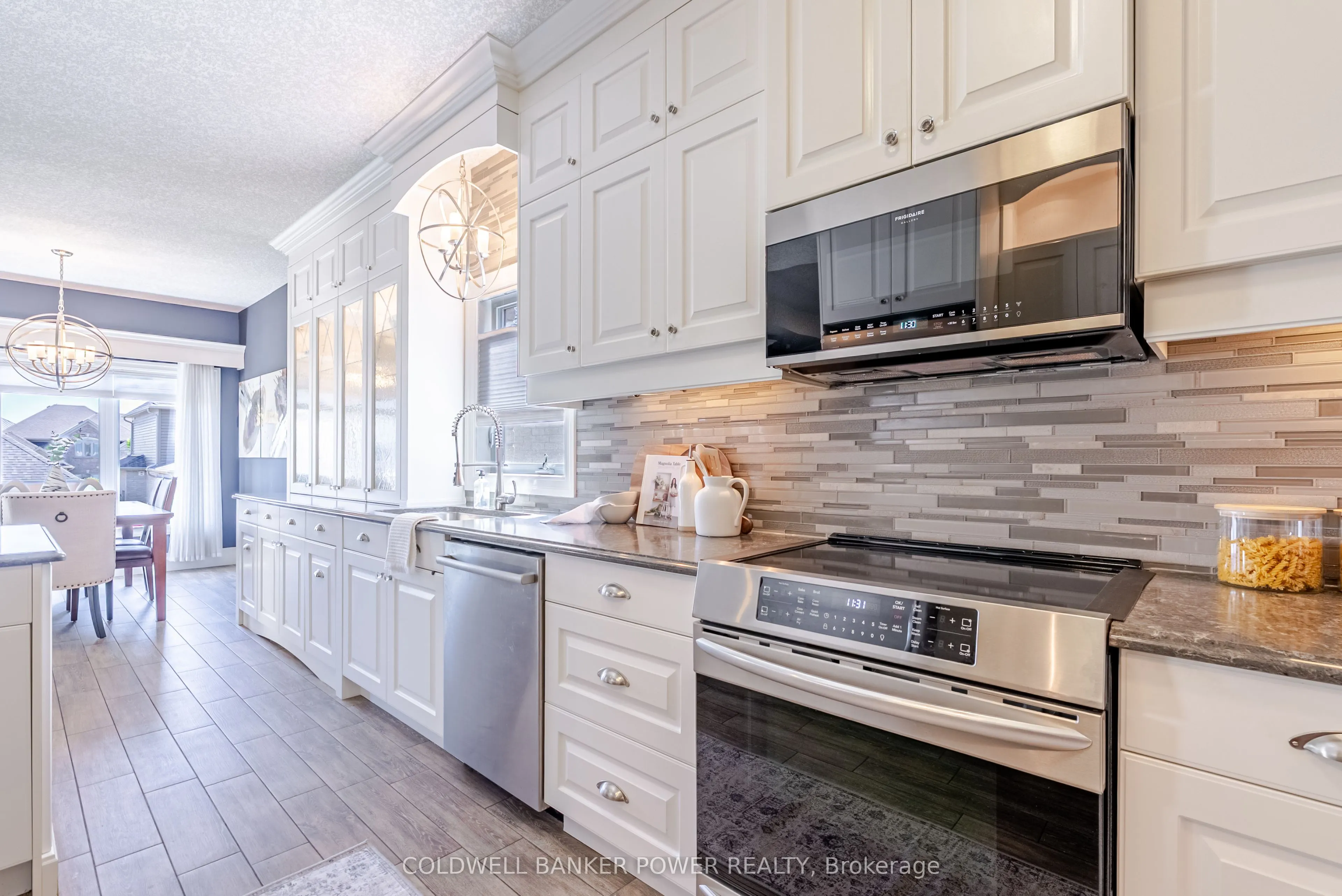 2081 Wallingford Avenue, #18